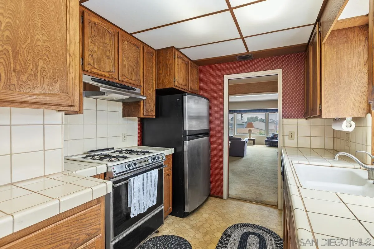 https://cdn.realtyfeed.com/cdn/127/250036856/22932f6896a6d6498a5a91ff880cf50a.webp