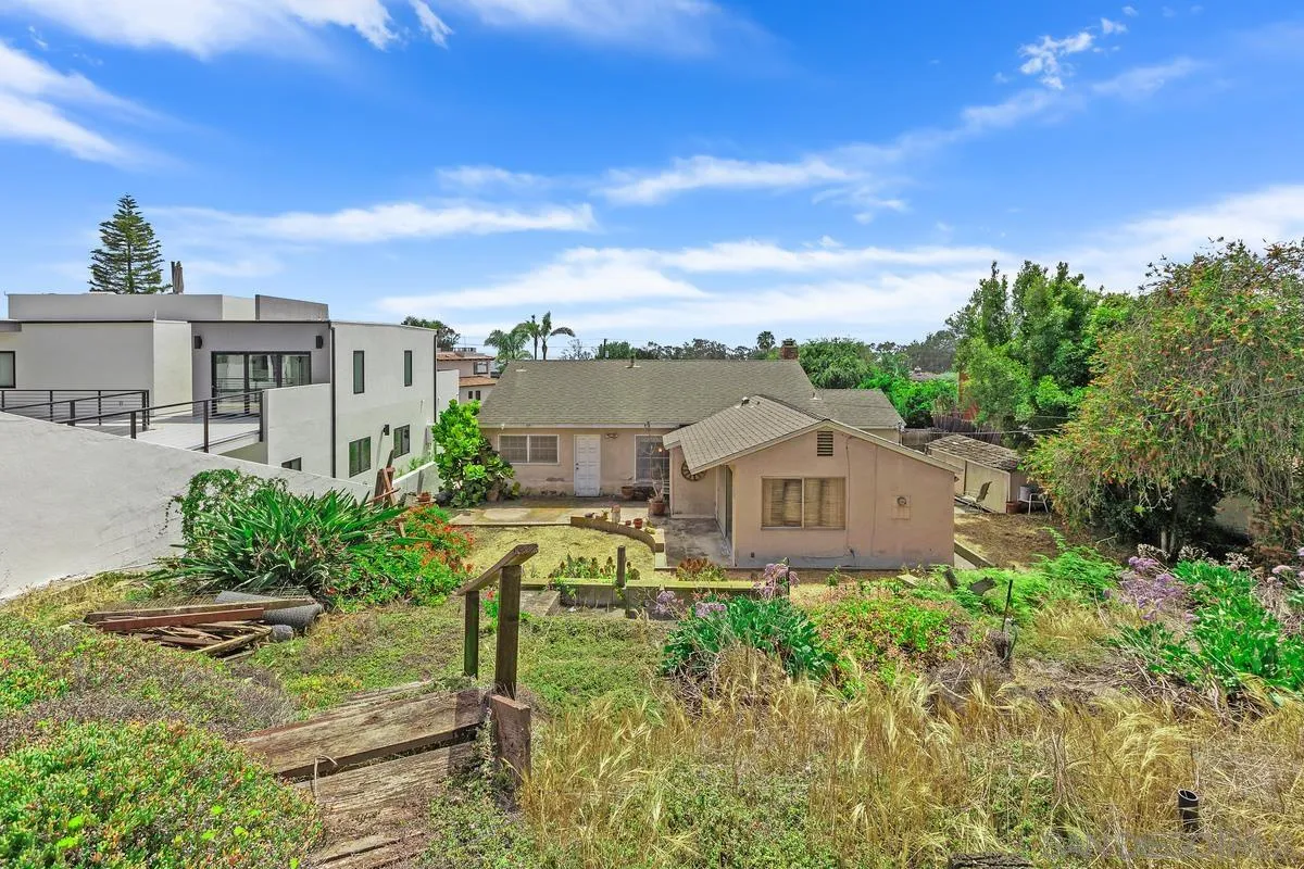https://cdn.realtyfeed.com/cdn/127/250036856/53a9794feecb9eae285e8dca656efd0e.webp