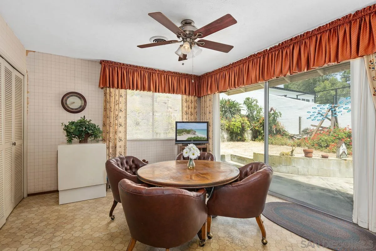 https://cdn.realtyfeed.com/cdn/127/250036856/635bb89d1706740e5308059921dbfdb8.webp
