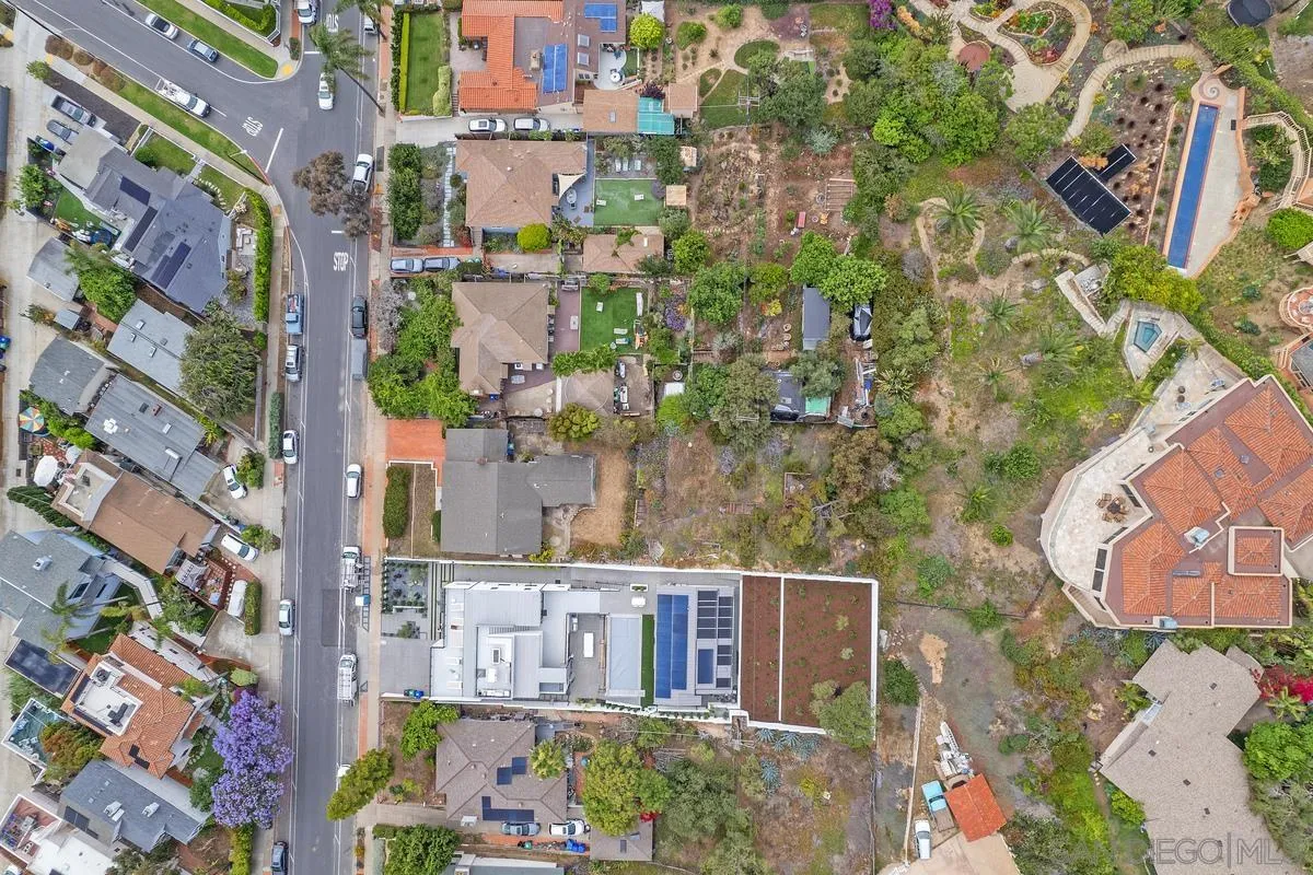 https://cdn.realtyfeed.com/cdn/127/250036856/7ae76377ed9c75ee35e89a003b872edb.webp