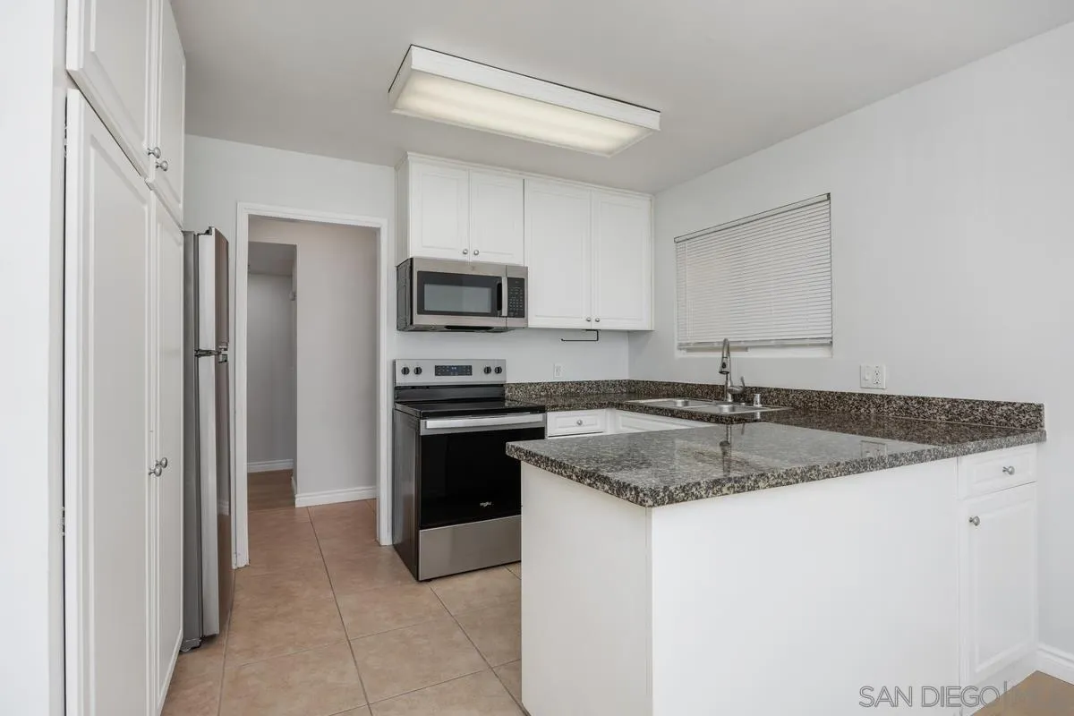 https://cdn.realtyfeed.com/cdn/127/250036857/43c596db8b6f2bee5d82bb72a27aac9f.webp
