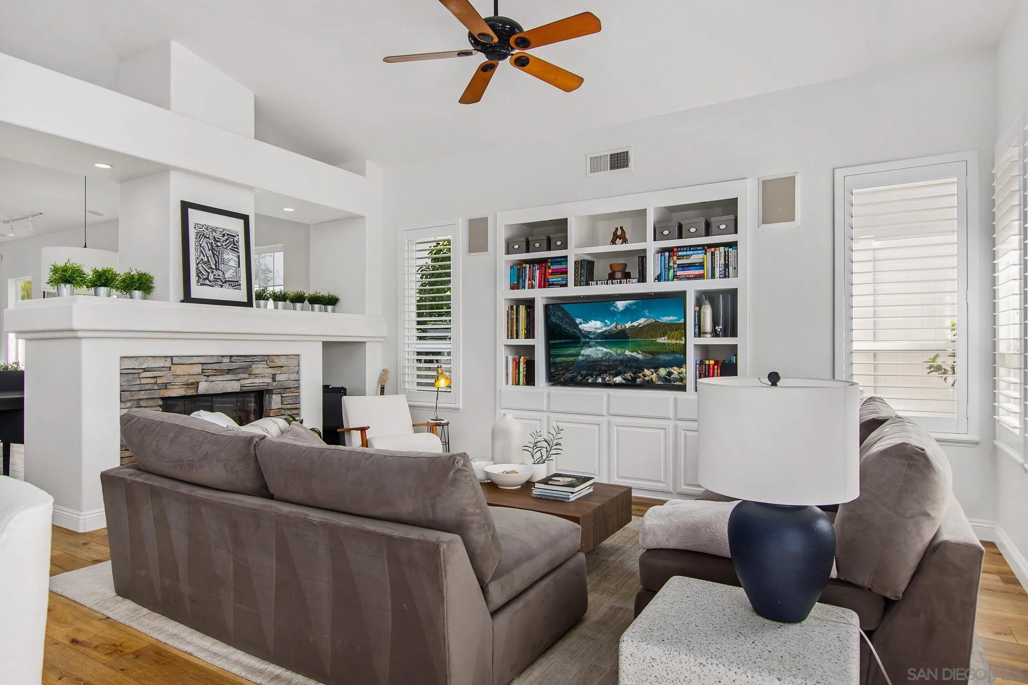 https://cdn.realtyfeed.com/cdn/127/250036858/c4d2cf5d0096c902fcf39ee577f5ef5f.webp