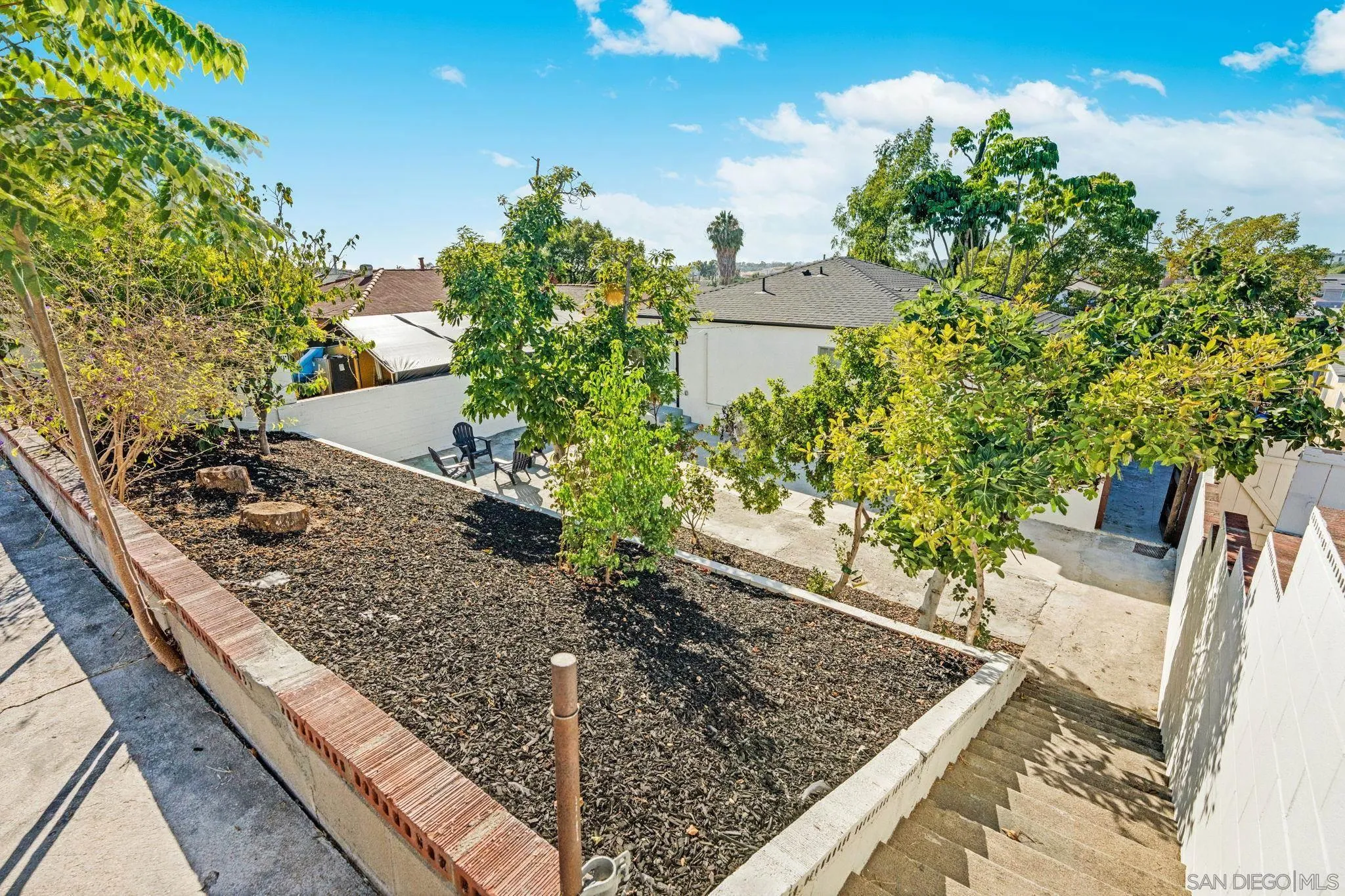 https://cdn.realtyfeed.com/cdn/127/250036859/3c7e7ed44b975442f15bb26f447a0403.webp