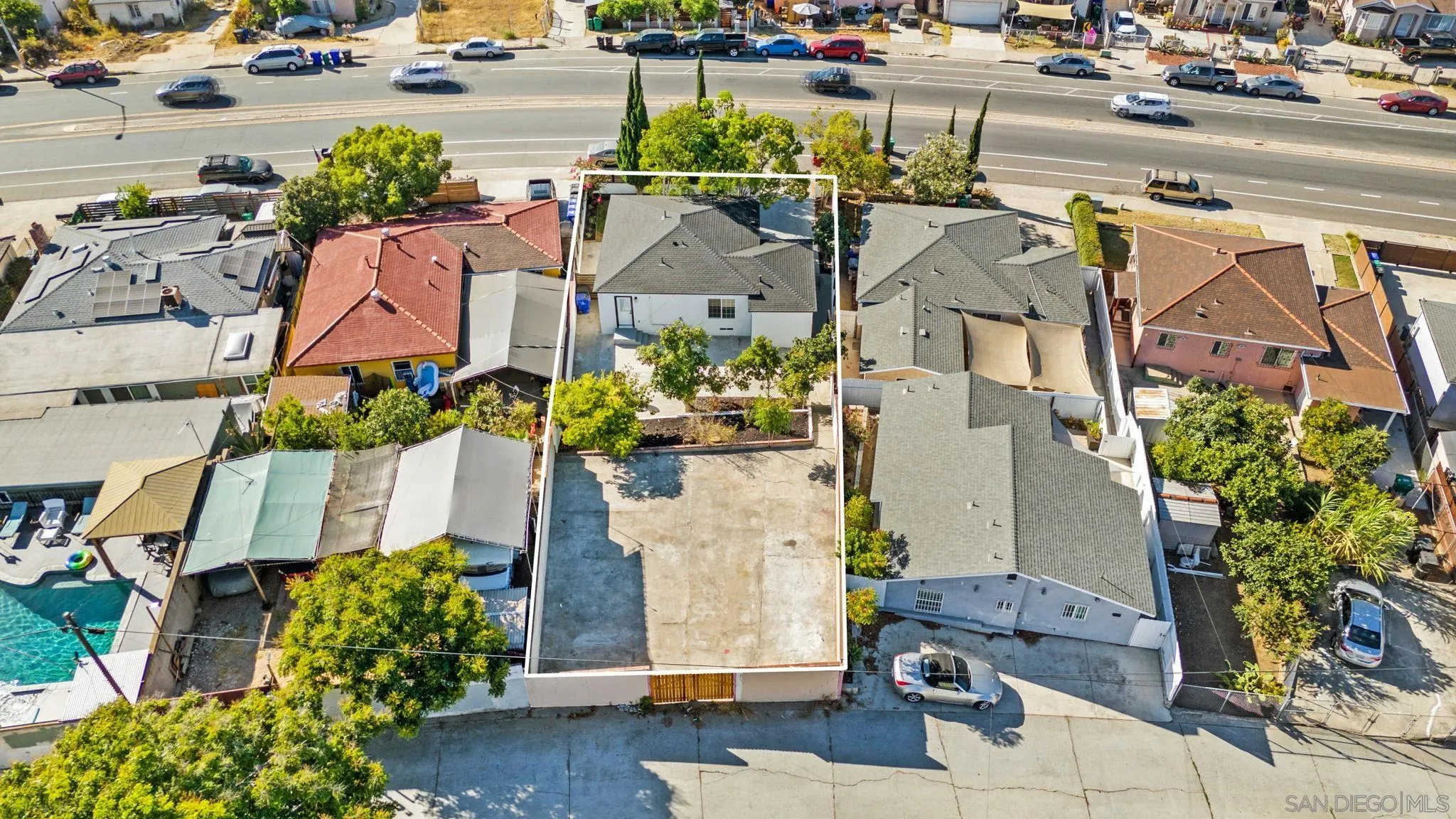 https://cdn.realtyfeed.com/cdn/127/250036859/a9384d60cac67d1ce7abe853be7f9c48.webp
