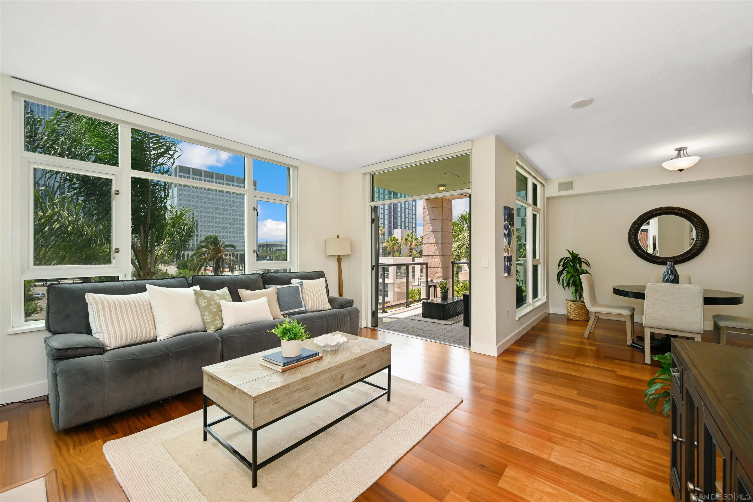 https://cdn.realtyfeed.com/cdn/127/250036861/2dc46449d6a38e29a775741cee7d4bf4.webp