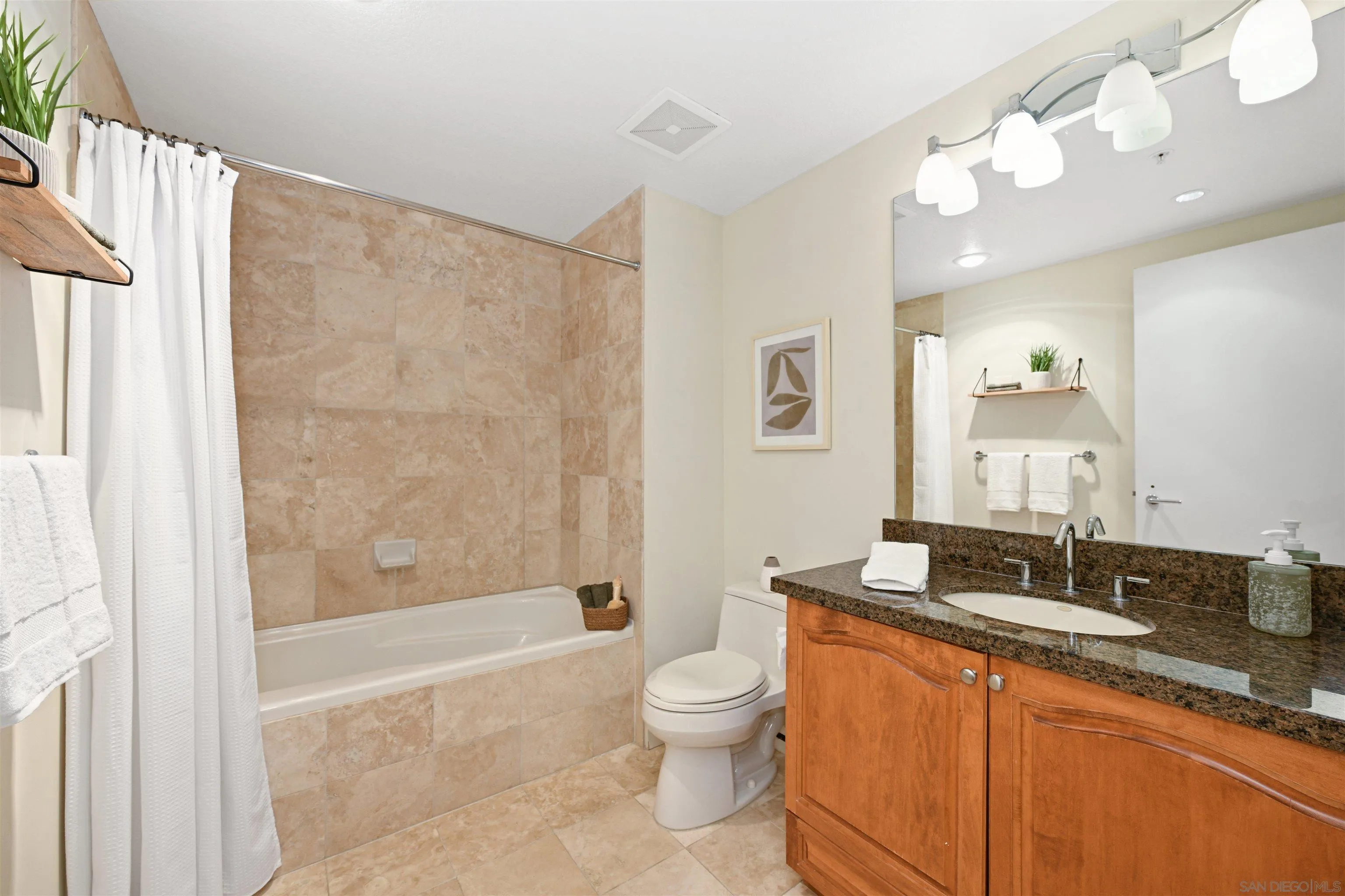 https://cdn.realtyfeed.com/cdn/127/250036861/42aa1ab8447b20c92dabd9143a164633.webp