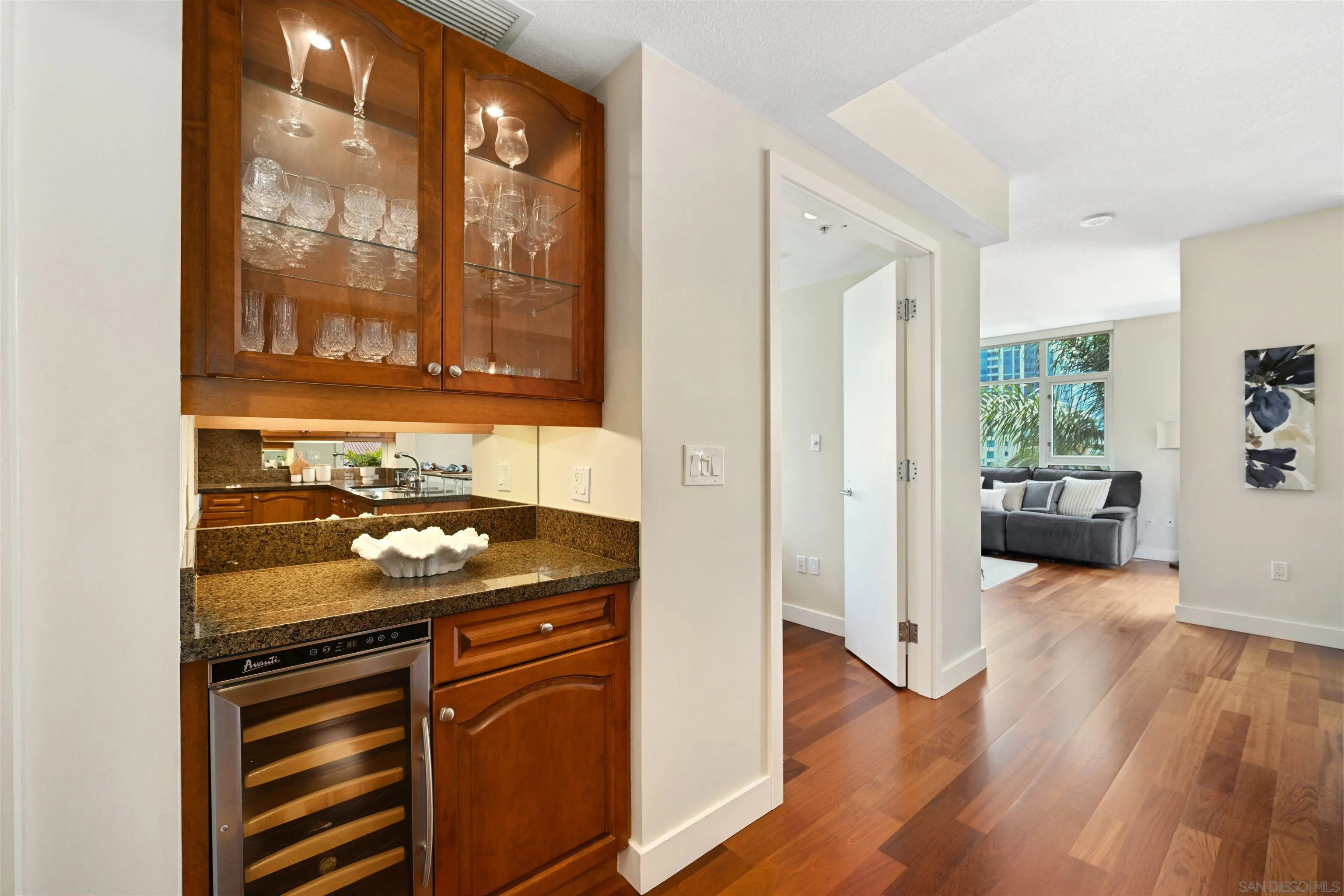 https://cdn.realtyfeed.com/cdn/127/250036861/46b65d2d3d5505526fc6046ab9a649b5.webp
