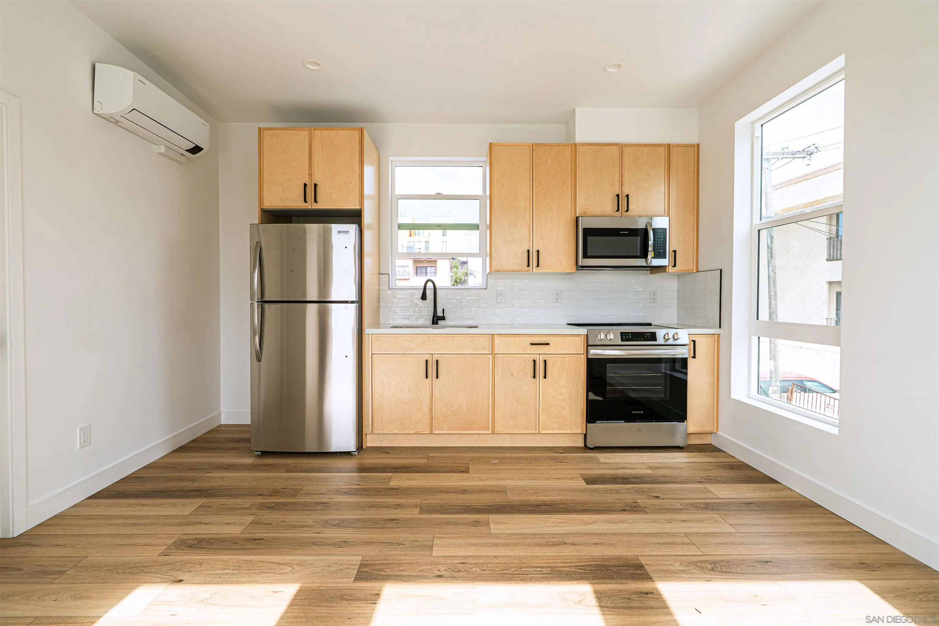 https://cdn.realtyfeed.com/cdn/127/250036864/55f89d679d88ea63bd2720dacfc33f45.webp