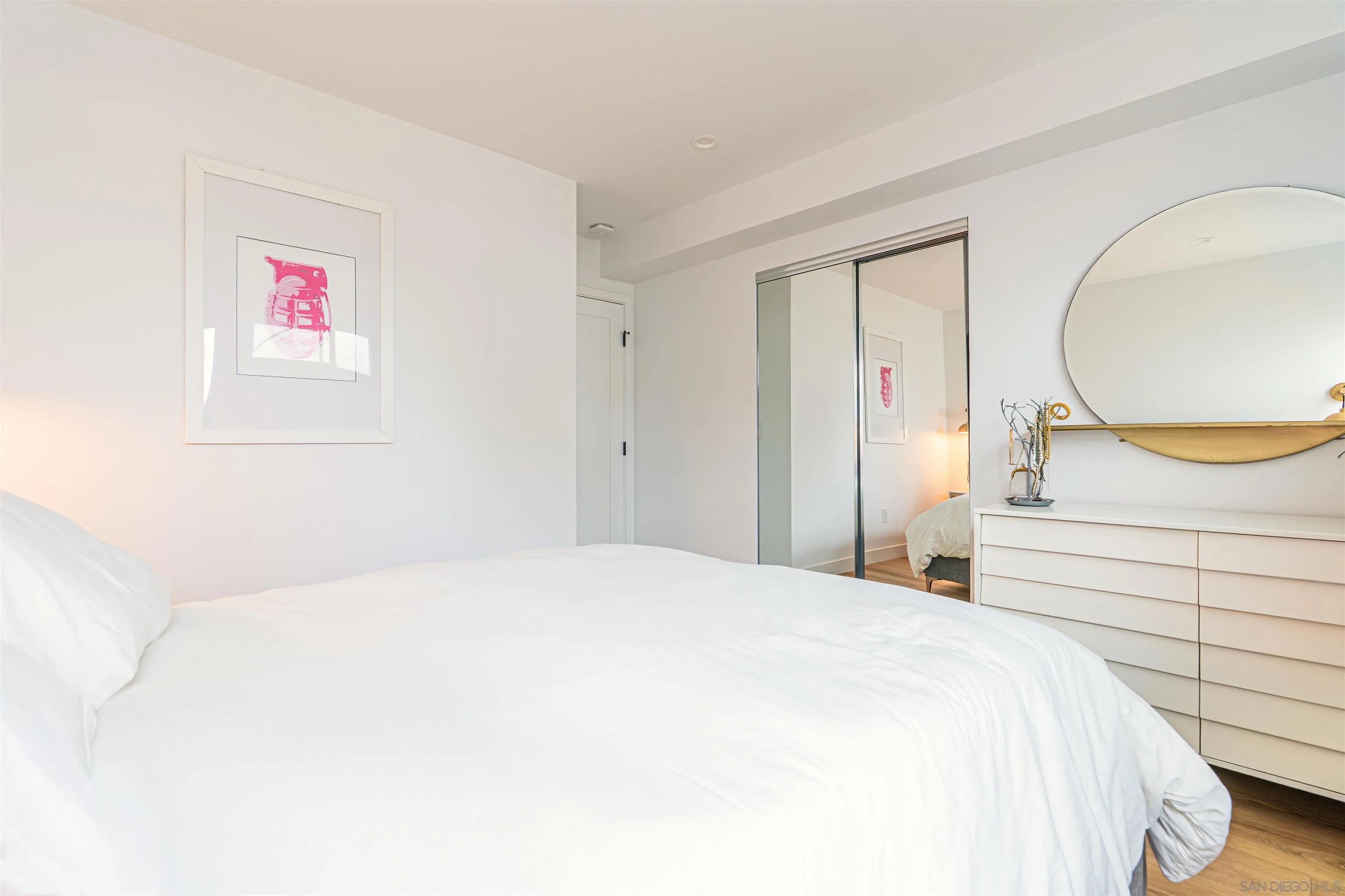 https://cdn.realtyfeed.com/cdn/127/250036864/577de0abee8483dd240823119e5b64af.webp