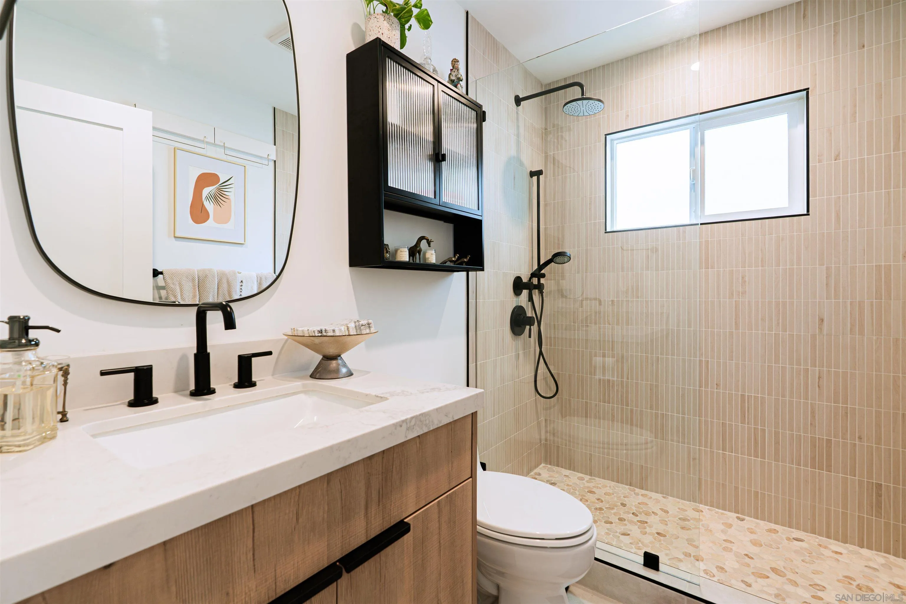 https://cdn.realtyfeed.com/cdn/127/250036864/be7e91d40030c1012fb4f3545e8e3276.webp