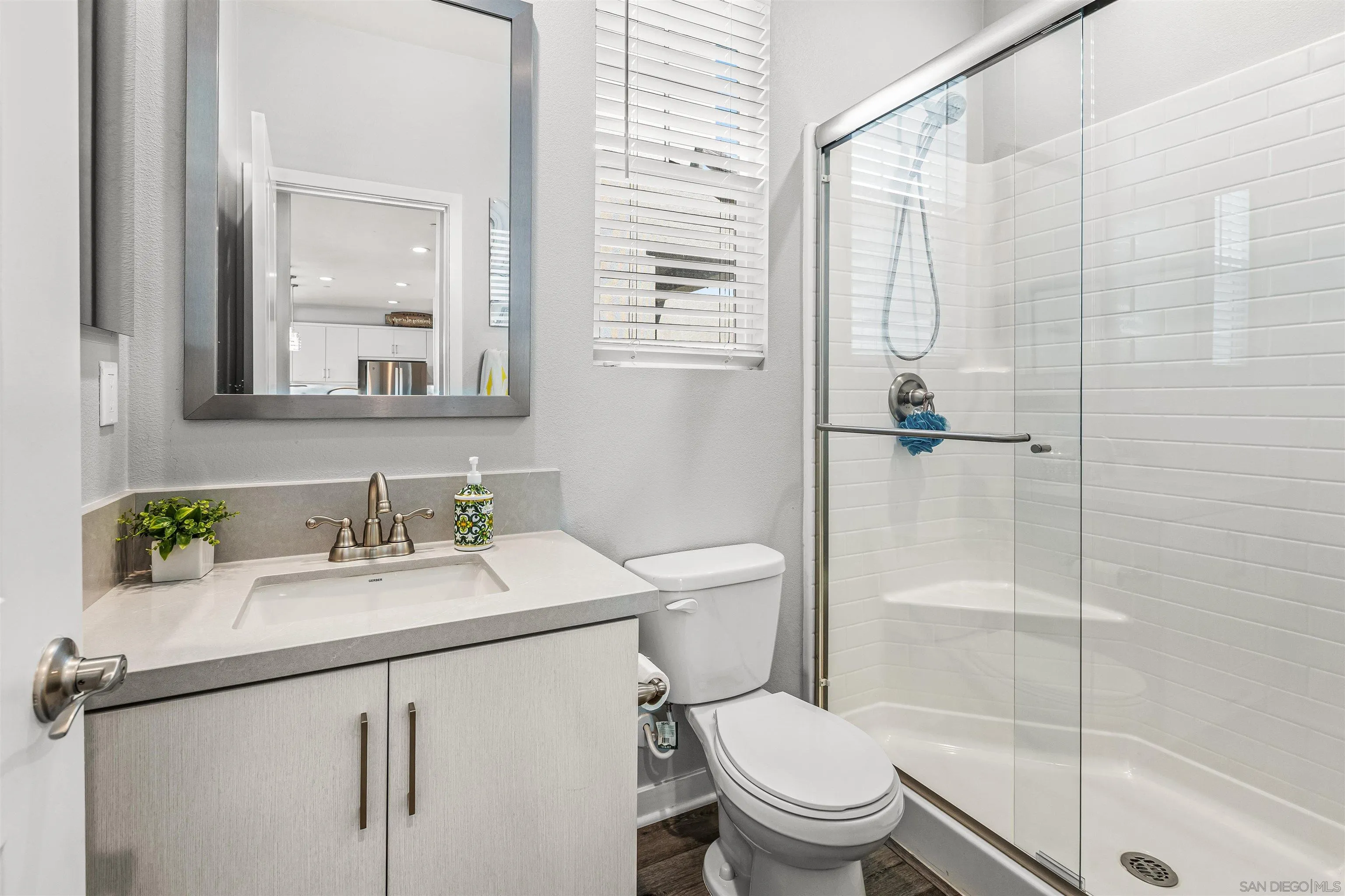 https://cdn.realtyfeed.com/cdn/127/250036866/00cc31f4f8df12a4307c22cfdf90cafe.webp