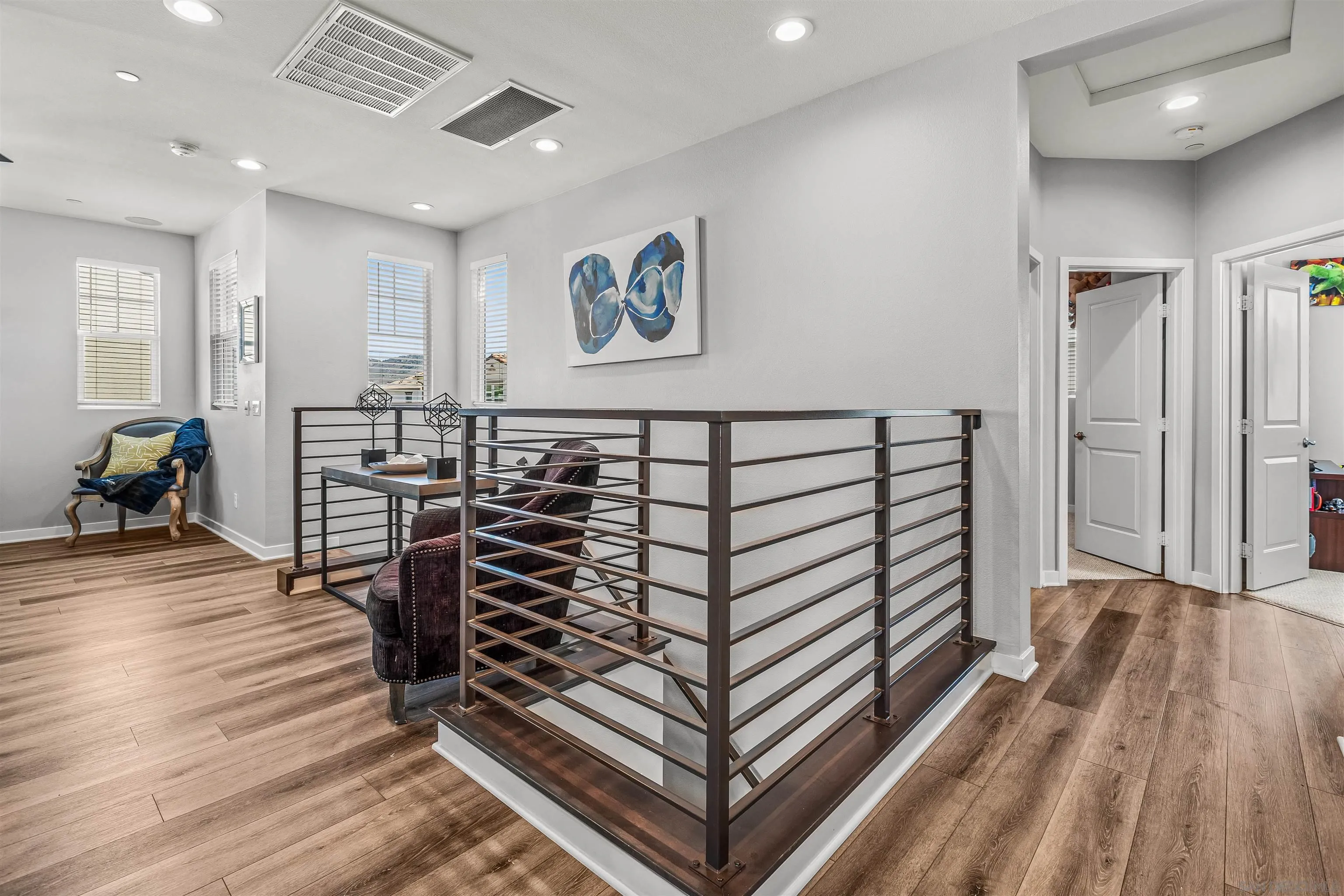 https://cdn.realtyfeed.com/cdn/127/250036866/18922cf5c5a3b3e1ee85d0853e89851c.webp