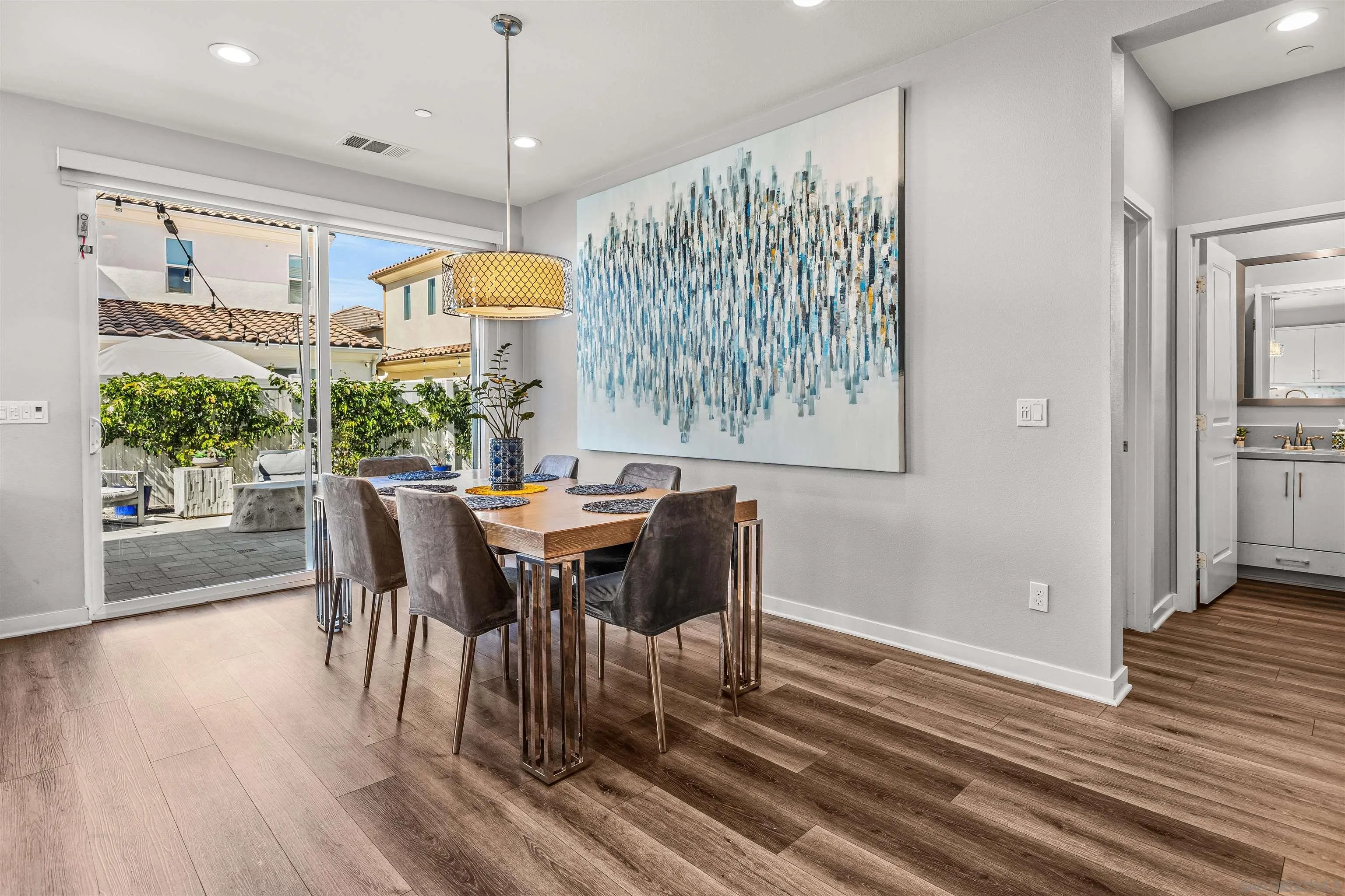 https://cdn.realtyfeed.com/cdn/127/250036866/65ba74bee0517b879a3bab764aeff38d.webp
