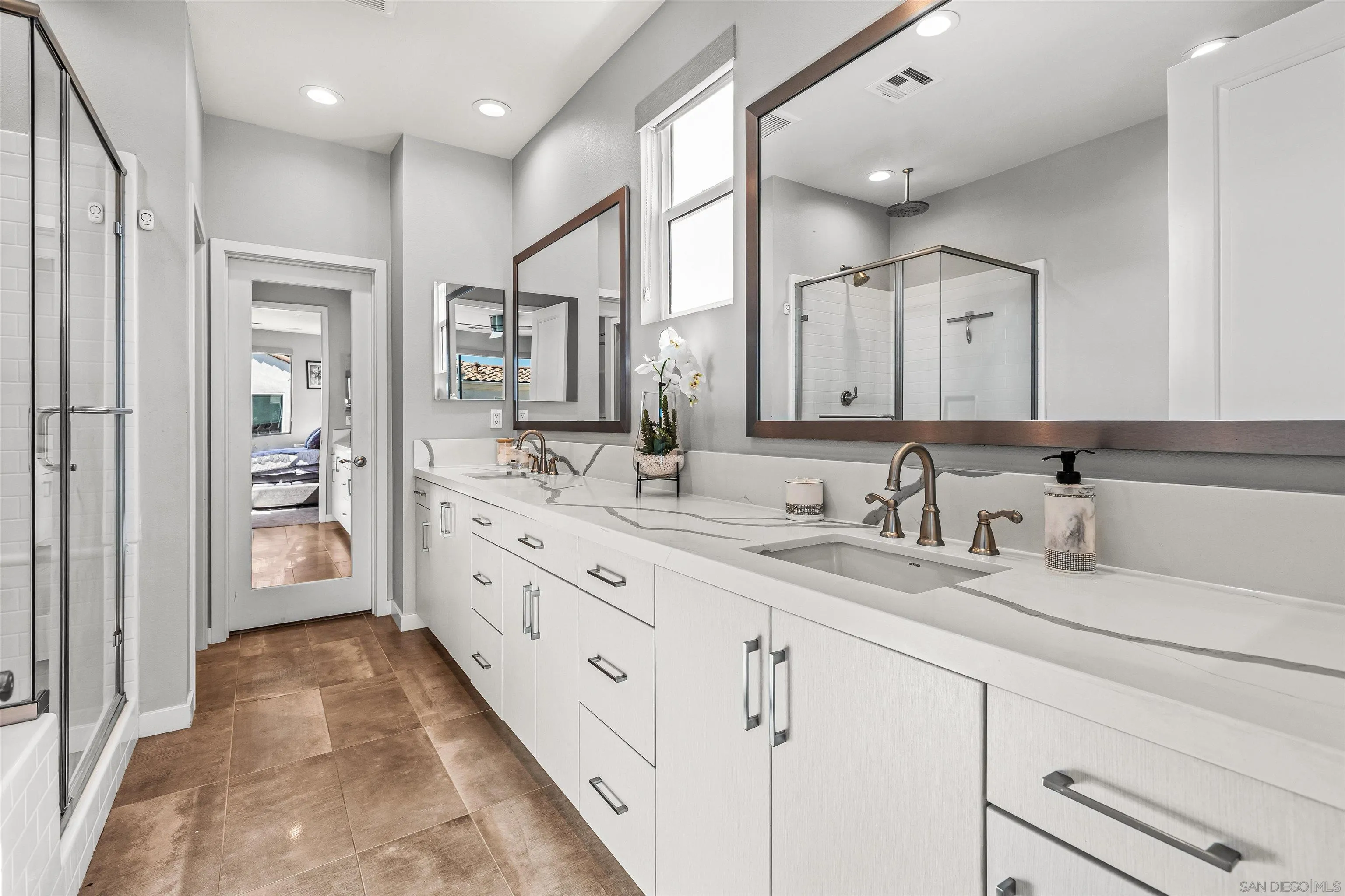 https://cdn.realtyfeed.com/cdn/127/250036866/84c85c3baa4ec056e339936a494c2c74.webp