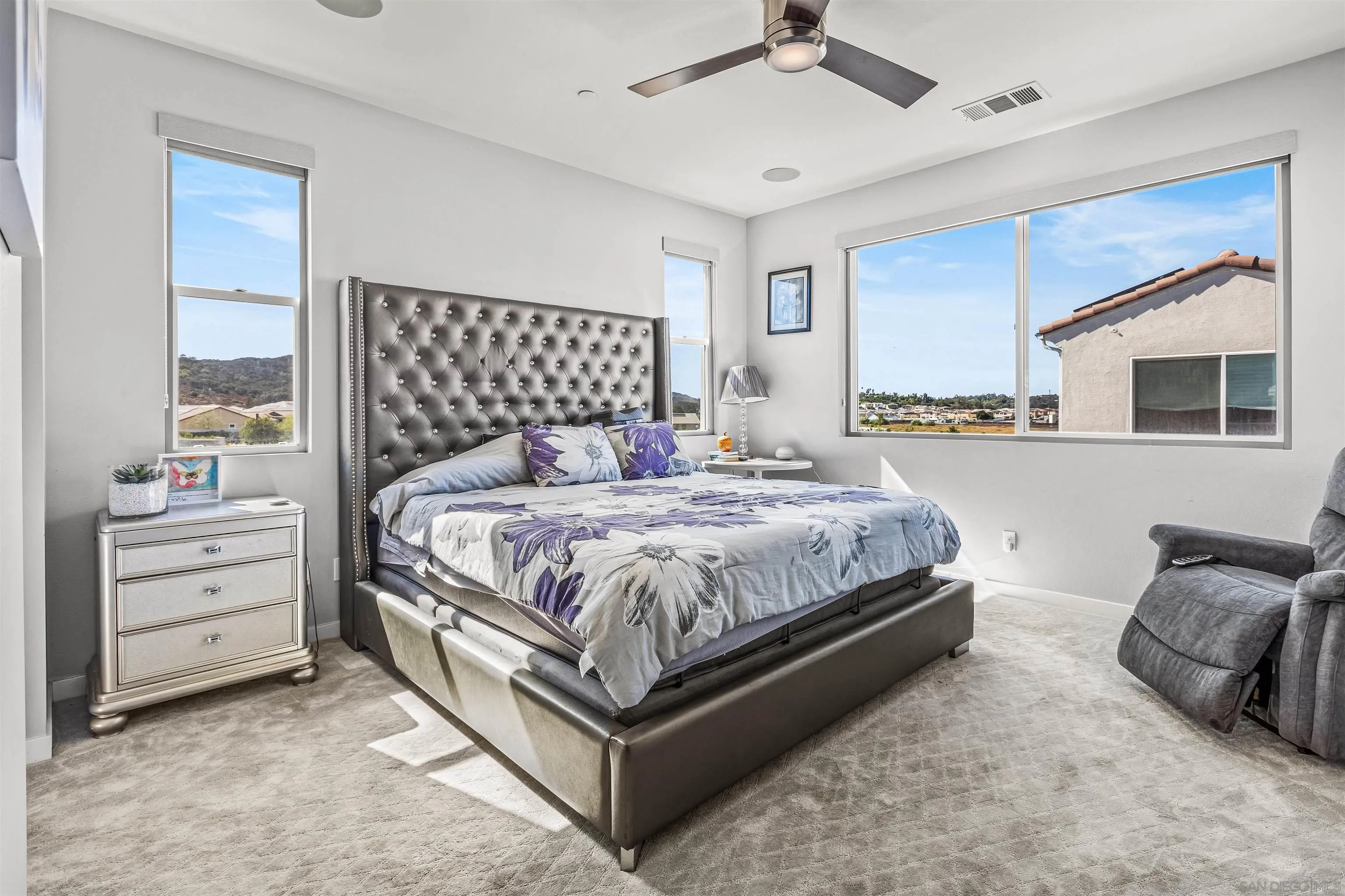 https://cdn.realtyfeed.com/cdn/127/250036866/c31d0d0726aae4d21dff2eadc4d0dfbd.webp