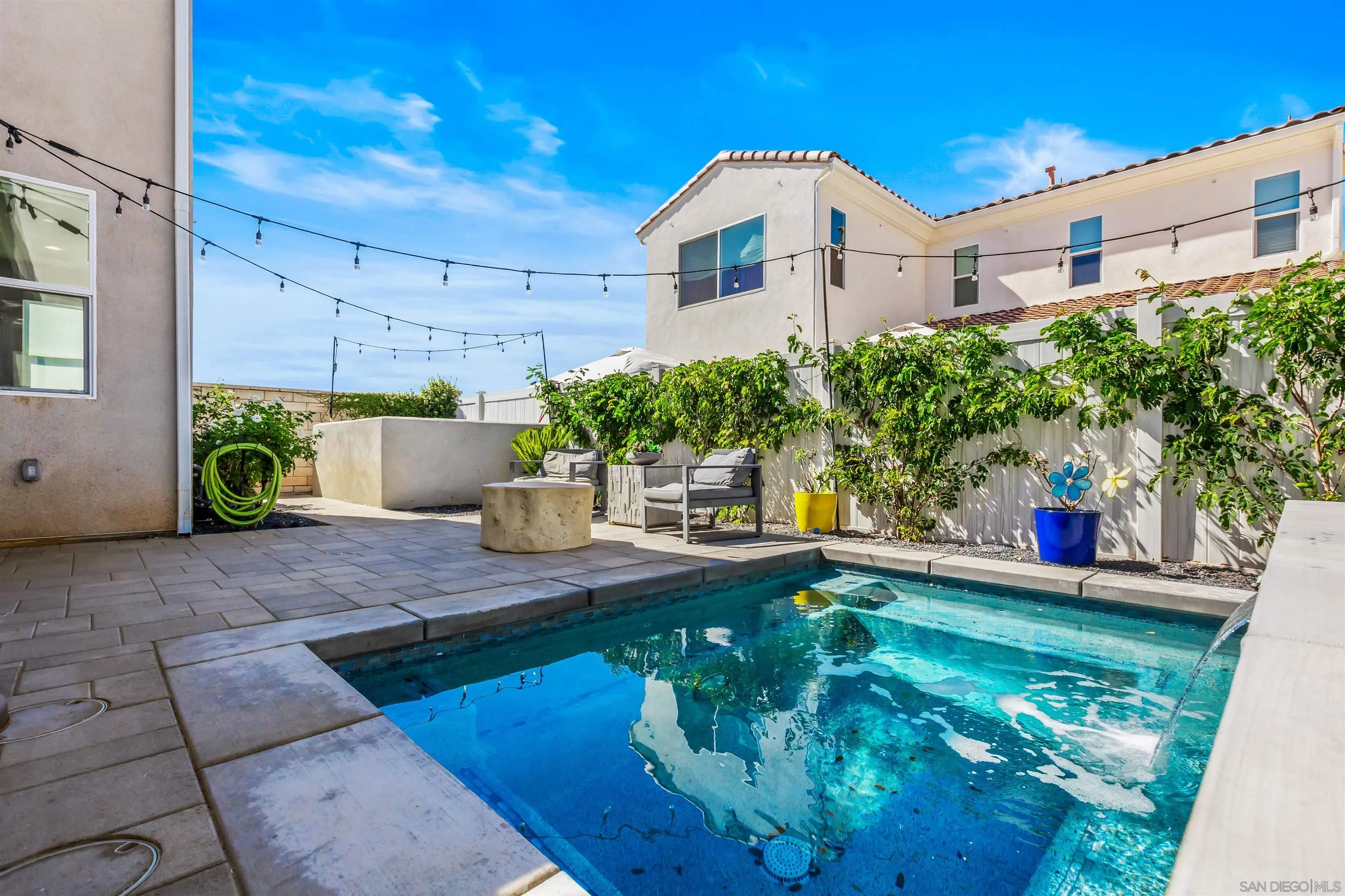 https://cdn.realtyfeed.com/cdn/127/250036866/dbb1a18d18516eb7e65460d9abae02be.webp