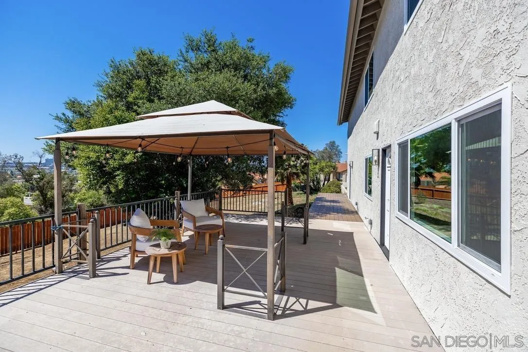 https://cdn.realtyfeed.com/cdn/127/250036868/10a3cc587dd24b84d8e40332648dde35.webp