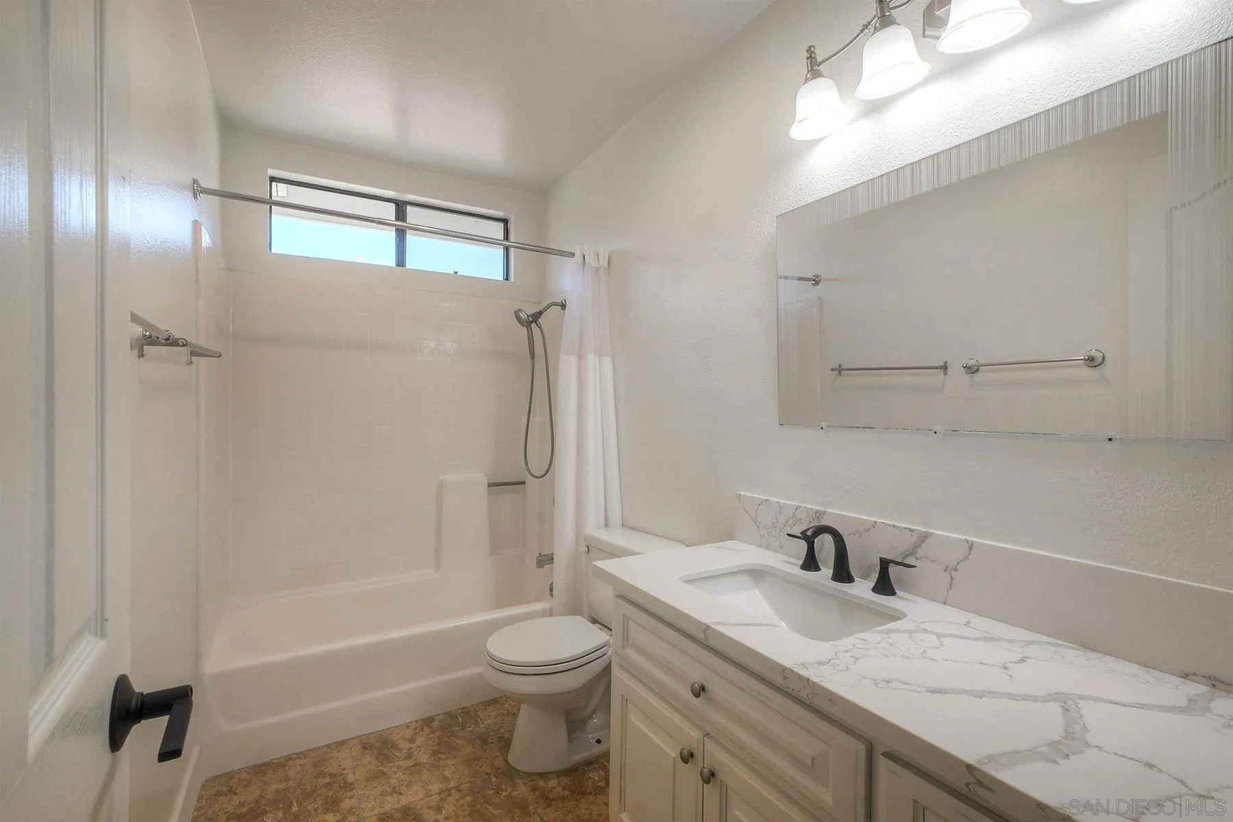 https://cdn.realtyfeed.com/cdn/127/250036872/3b7a64c3132b647a04a07423b59a0bff.webp