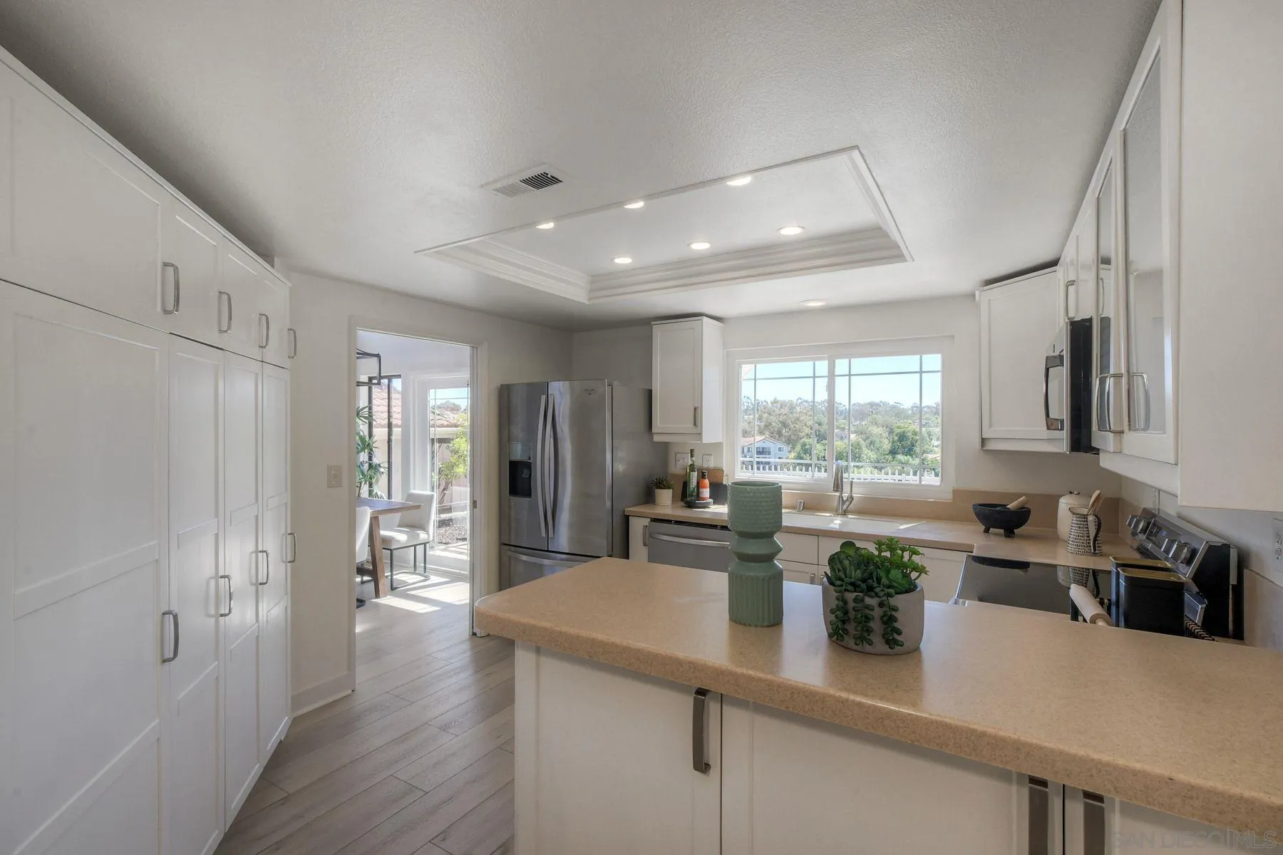 https://cdn.realtyfeed.com/cdn/127/250036872/63d8af06c0d89b525a0ec5769f3def3f.webp