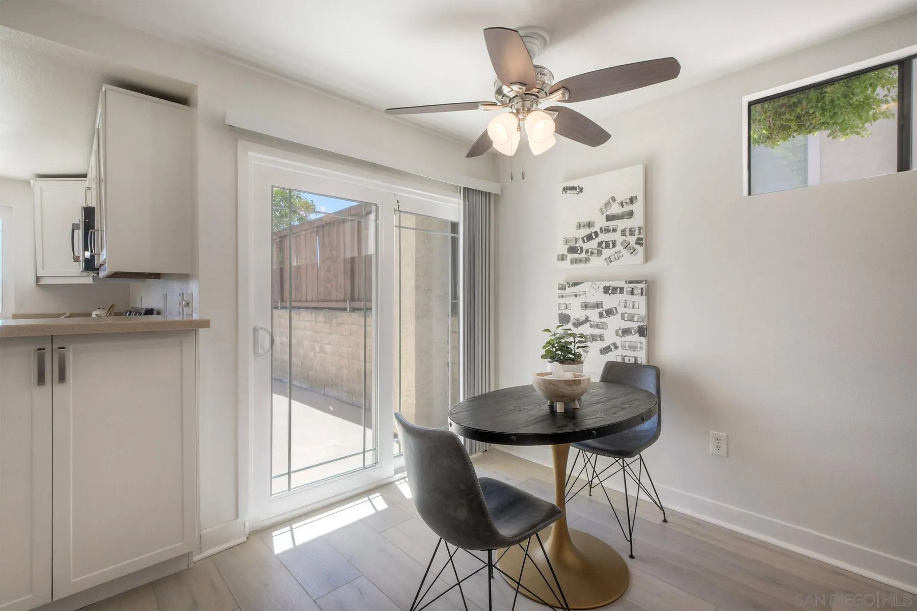 https://cdn.realtyfeed.com/cdn/127/250036872/8b87e2cd6a07278d18508ab864358a2e.webp