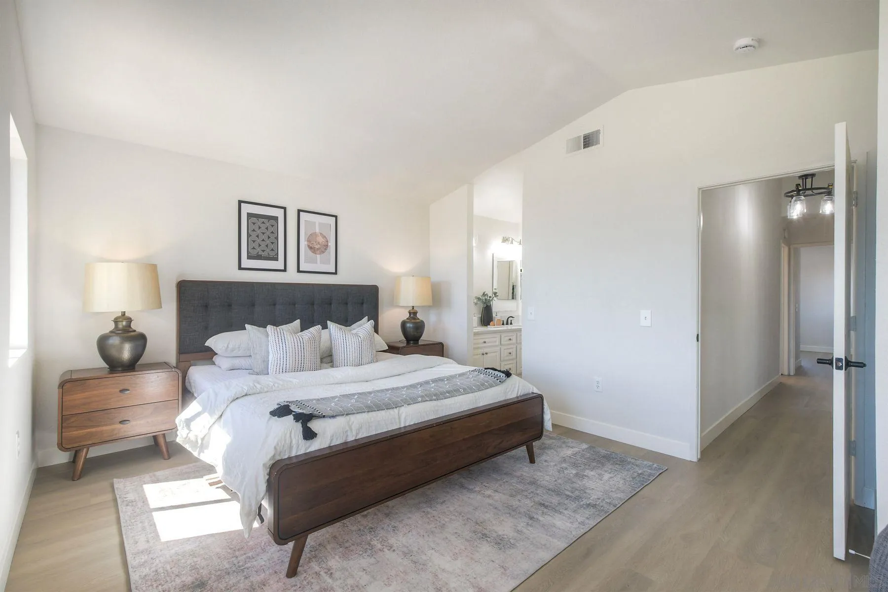 https://cdn.realtyfeed.com/cdn/127/250036872/94a38b3888f8ff5cf4d0ef2eb7505c4a.webp