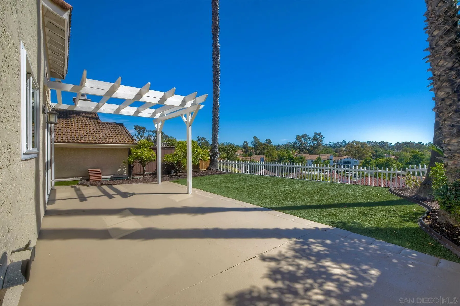 https://cdn.realtyfeed.com/cdn/127/250036872/cb269810f8ccbd0c581c44f1a502bb23.webp