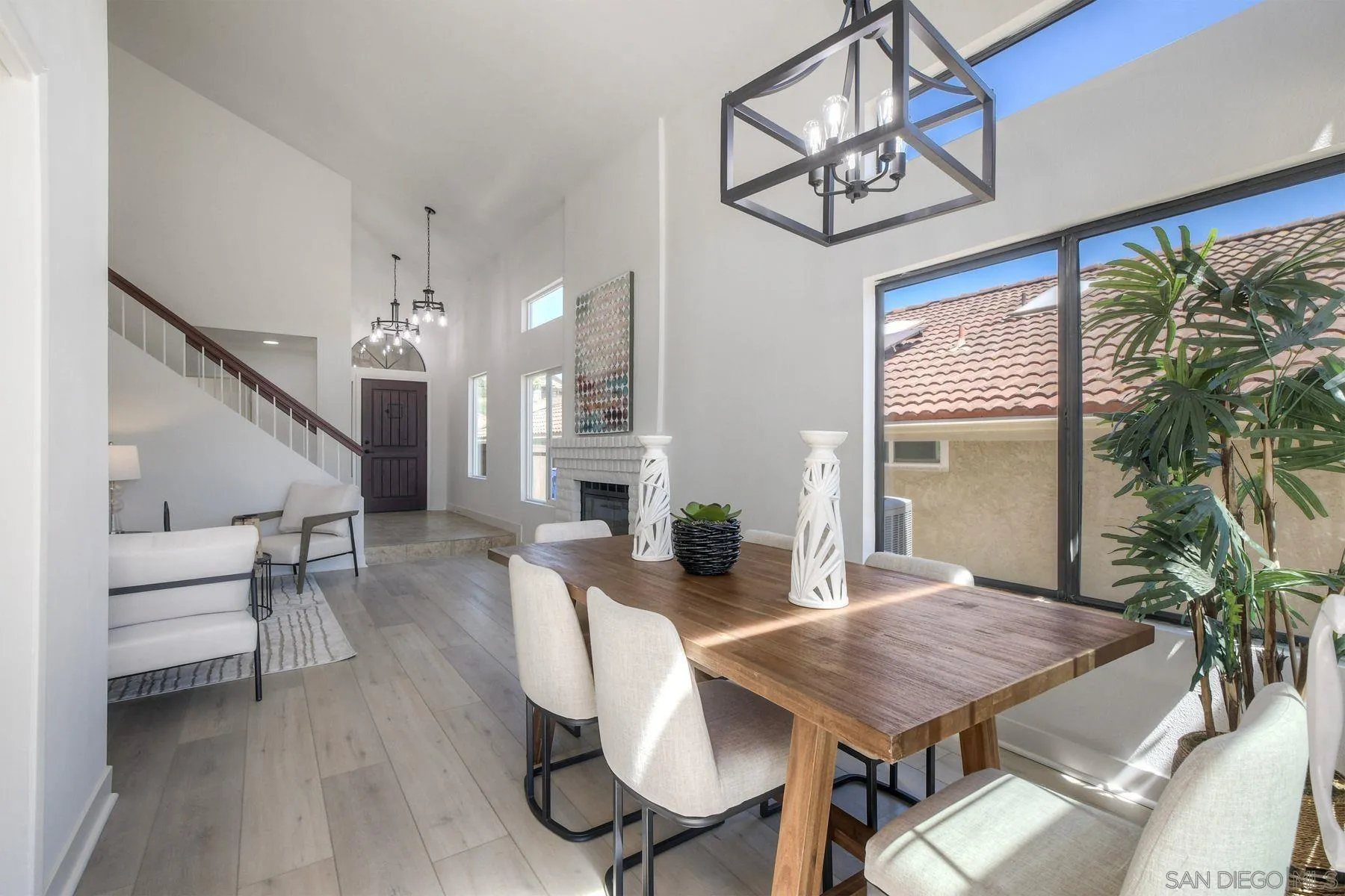 https://cdn.realtyfeed.com/cdn/127/250036872/f46fdac51848baa5be5bdae74cfa6d23.webp