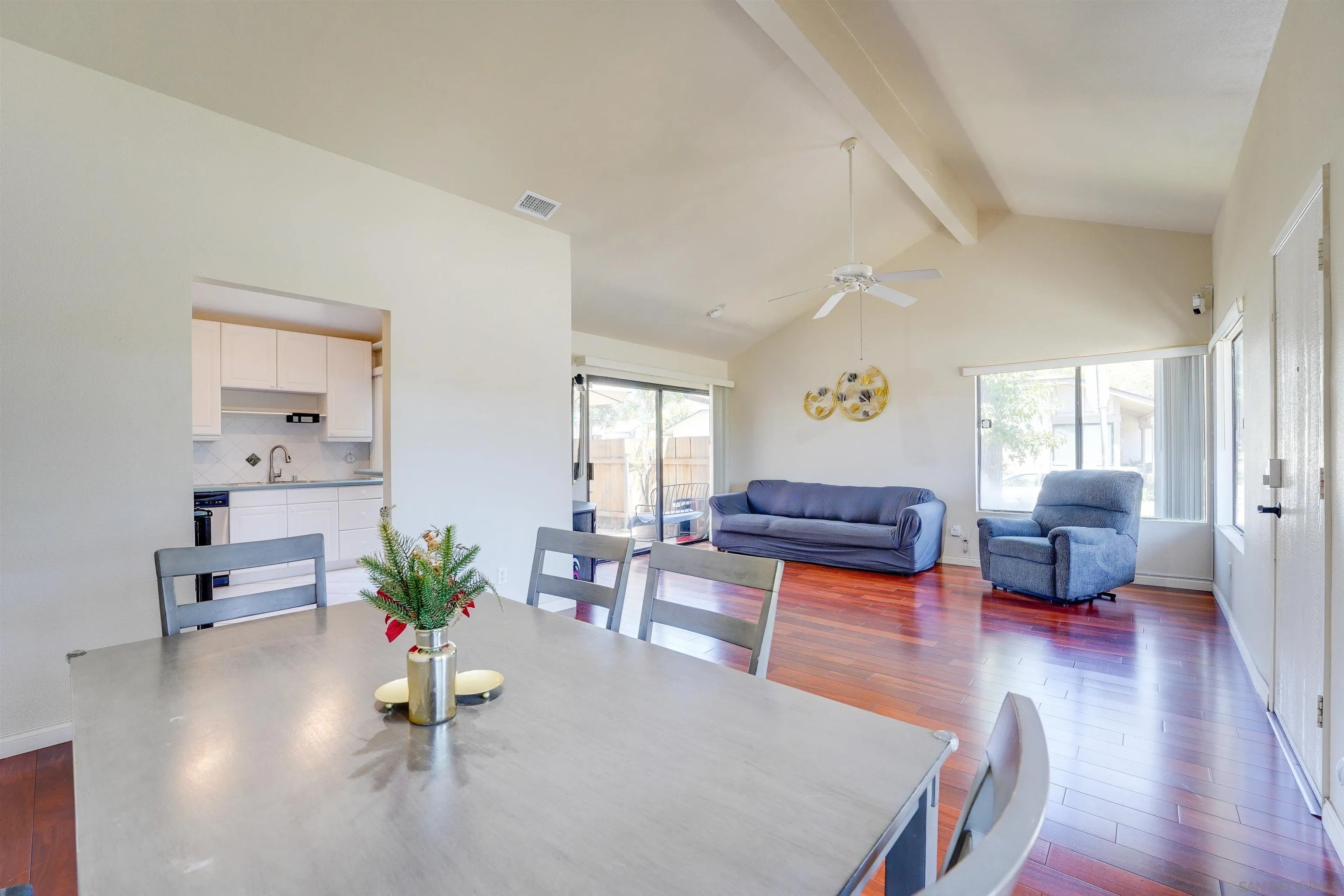 https://cdn.realtyfeed.com/cdn/127/250036873/53c1db688792622ad1c3e3cc978a9f9c.webp