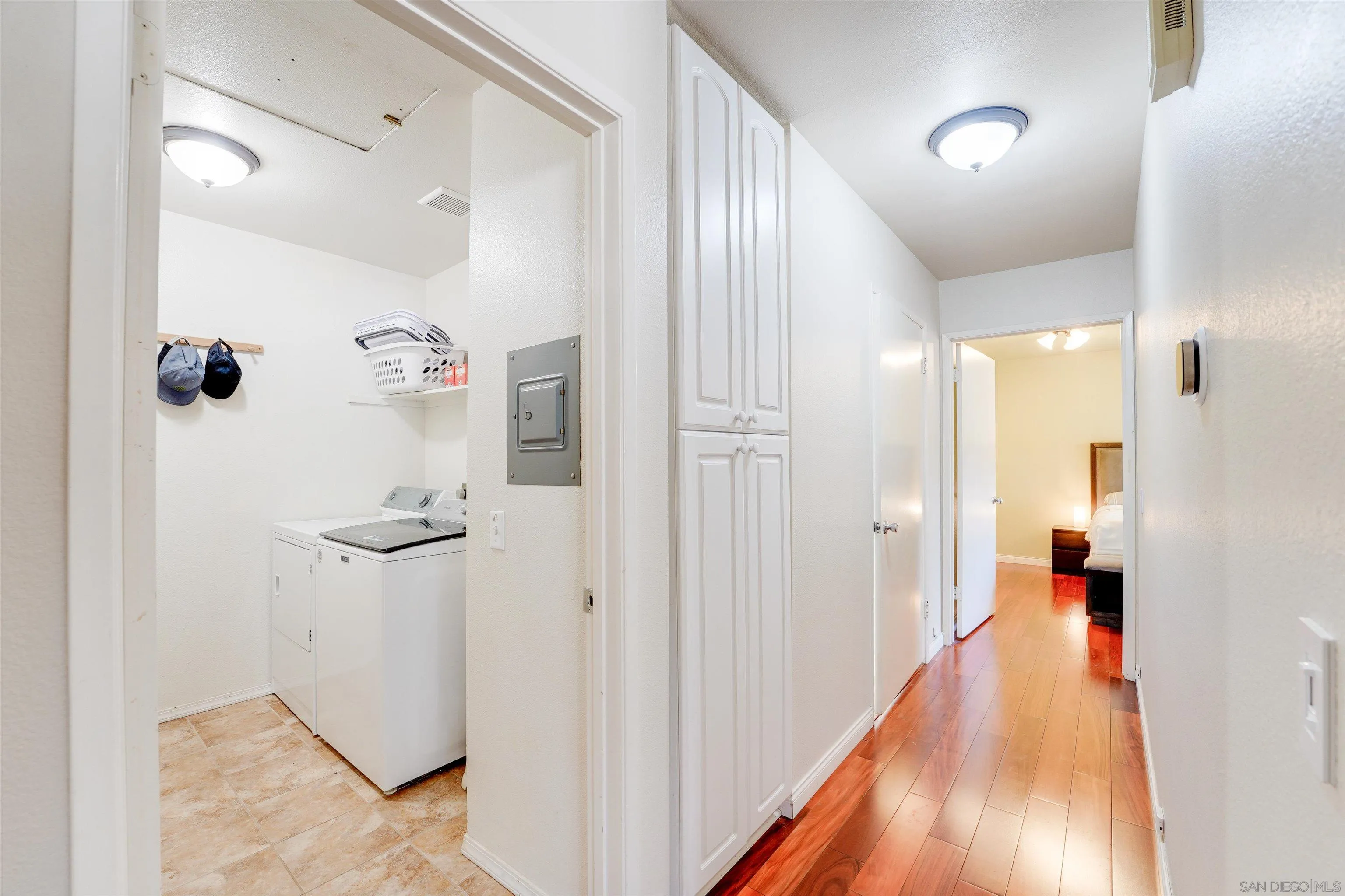https://cdn.realtyfeed.com/cdn/127/250036873/c07c09946196eb766fcdafa398bacd79.webp