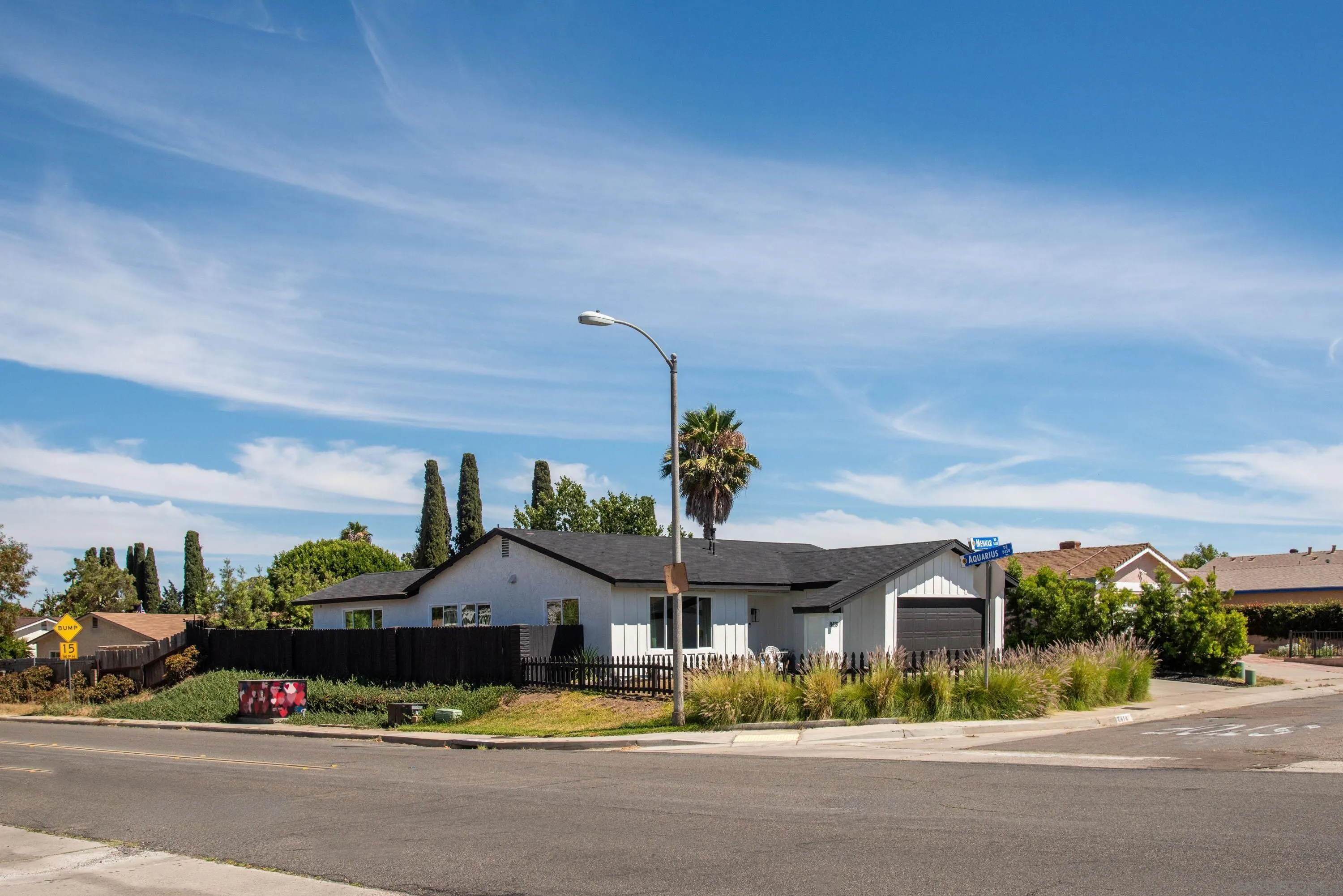 https://cdn.realtyfeed.com/cdn/127/250036875/1b135c56cb3d8262943465ed5ad210d7.webp