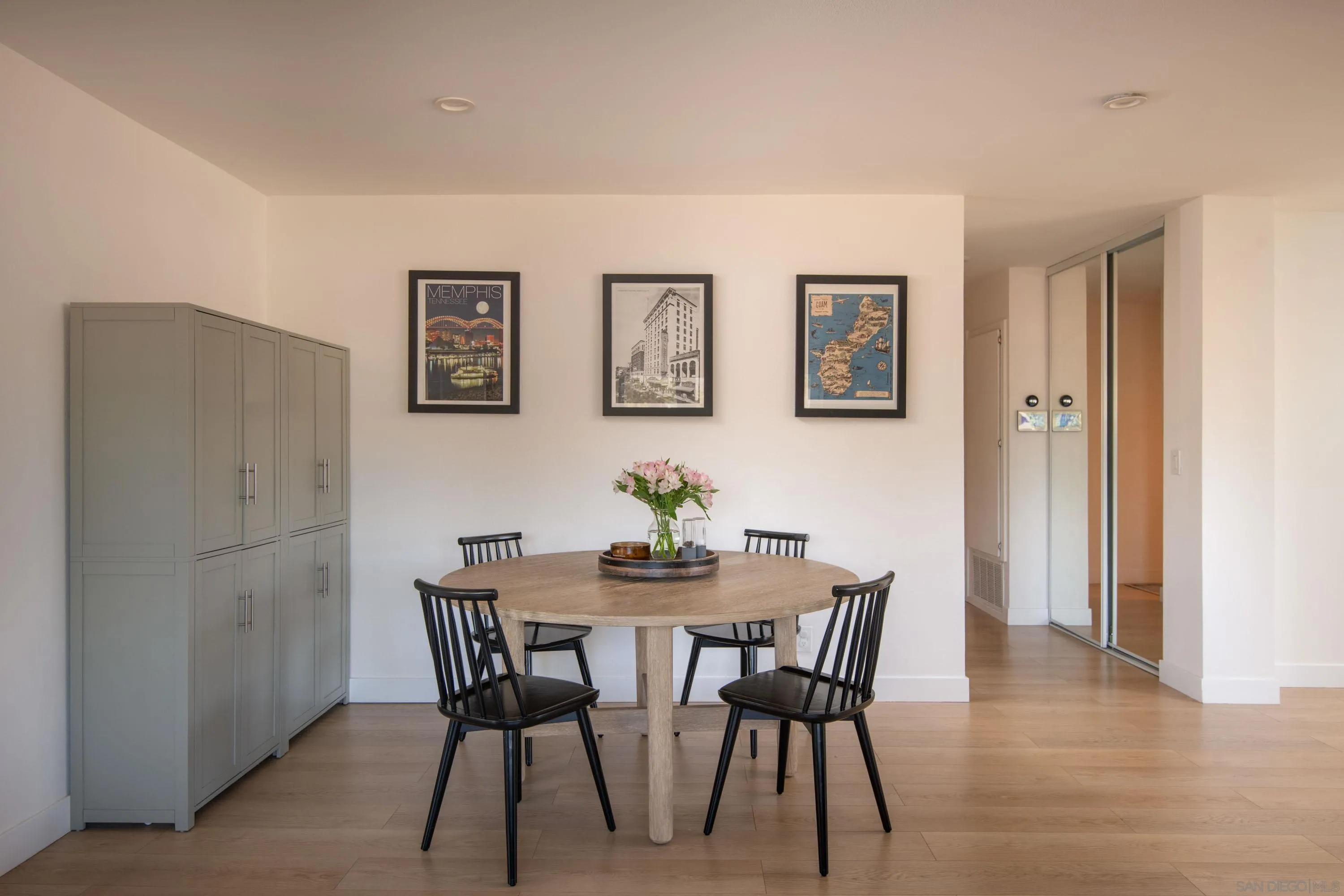 https://cdn.realtyfeed.com/cdn/127/250036875/2753cdb6ca652cd24fb24d0d131a9c1f.webp