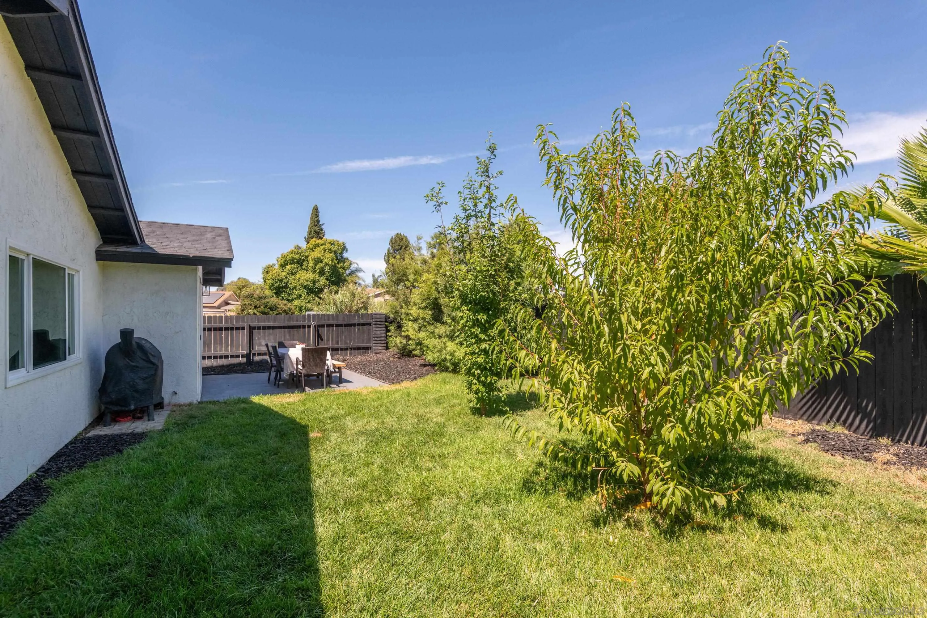 https://cdn.realtyfeed.com/cdn/127/250036875/a2555658830a48aca53069d04ac97da0.webp