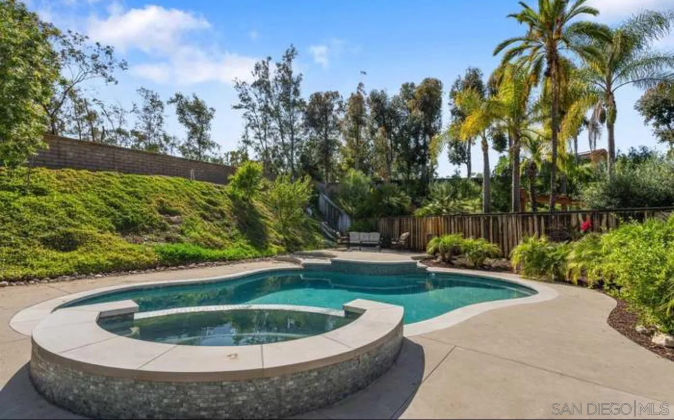 https://cdn.realtyfeed.com/cdn/127/250036876/89fd452be11535f67ea07398d0367a23.webp