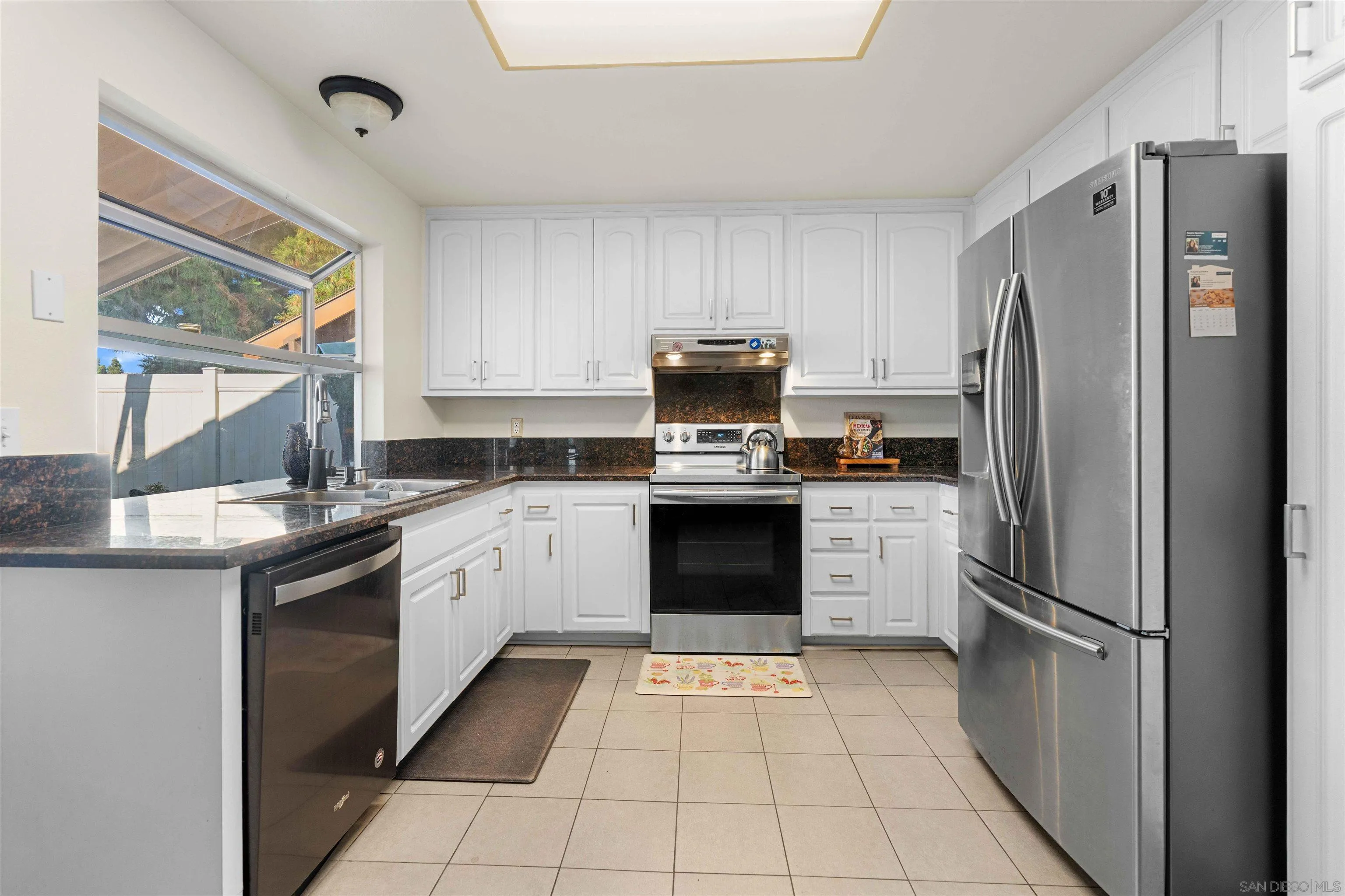 https://cdn.realtyfeed.com/cdn/127/250036877/9f5927180938d1c3aca87364e525e385.webp