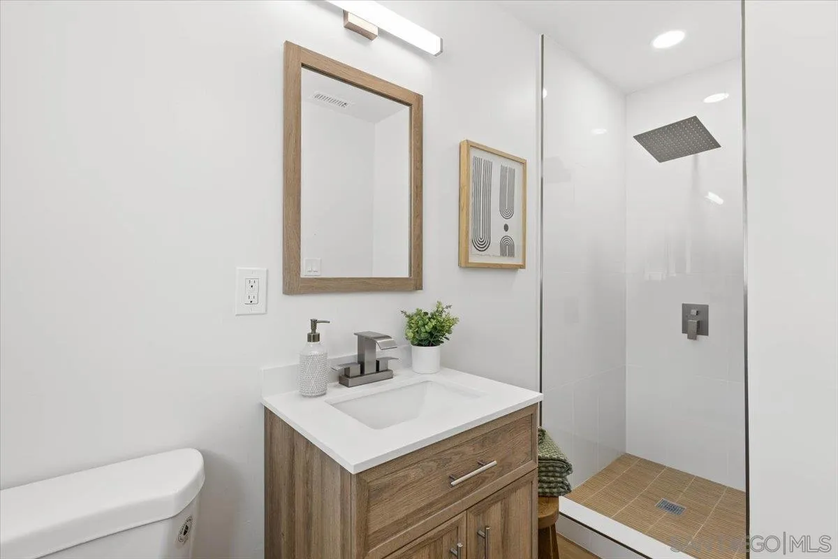 https://cdn.realtyfeed.com/cdn/127/250036880/512ff3fb2a091e822f05b26f59175139.webp