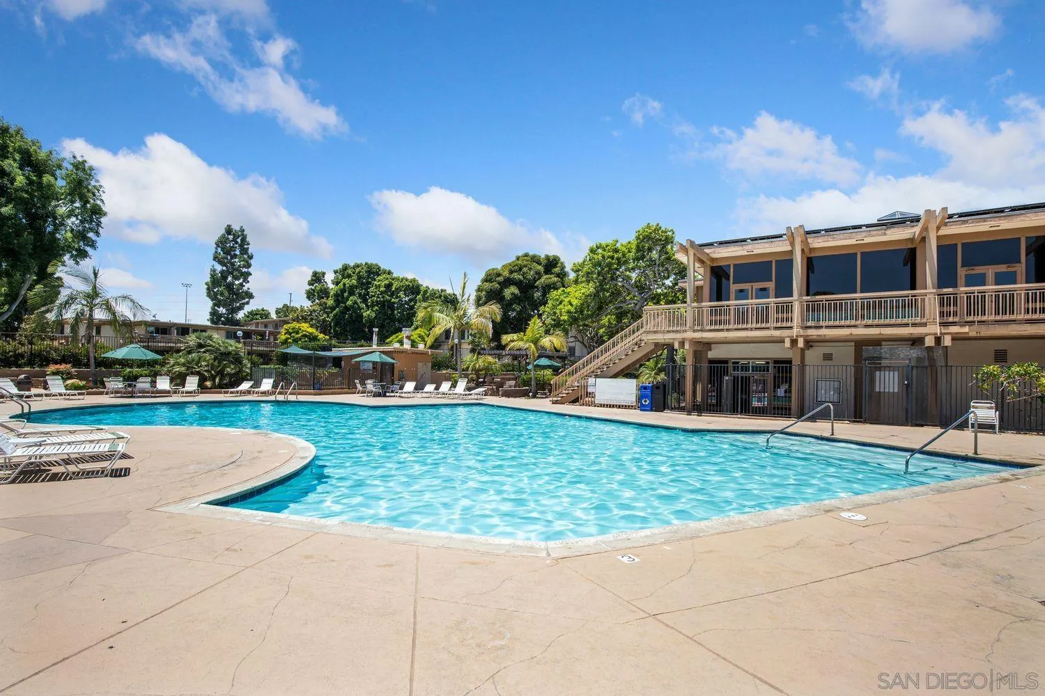 https://cdn.realtyfeed.com/cdn/127/250036881/98004ab0ac1190cca61c3c4b7e0a6cb9.webp