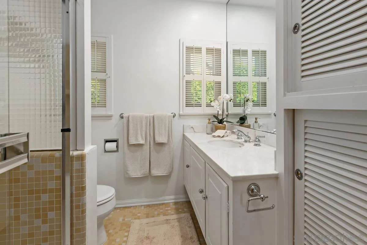 https://cdn.realtyfeed.com/cdn/127/250036882/1f258c9aa491a1c9cabf2f7e14fa9271.webp
