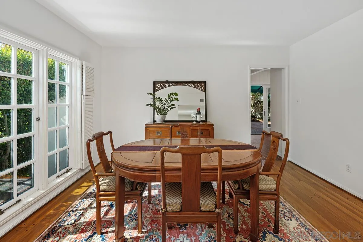 https://cdn.realtyfeed.com/cdn/127/250036882/54e51cef3691937ecac00fc678a73fae.webp