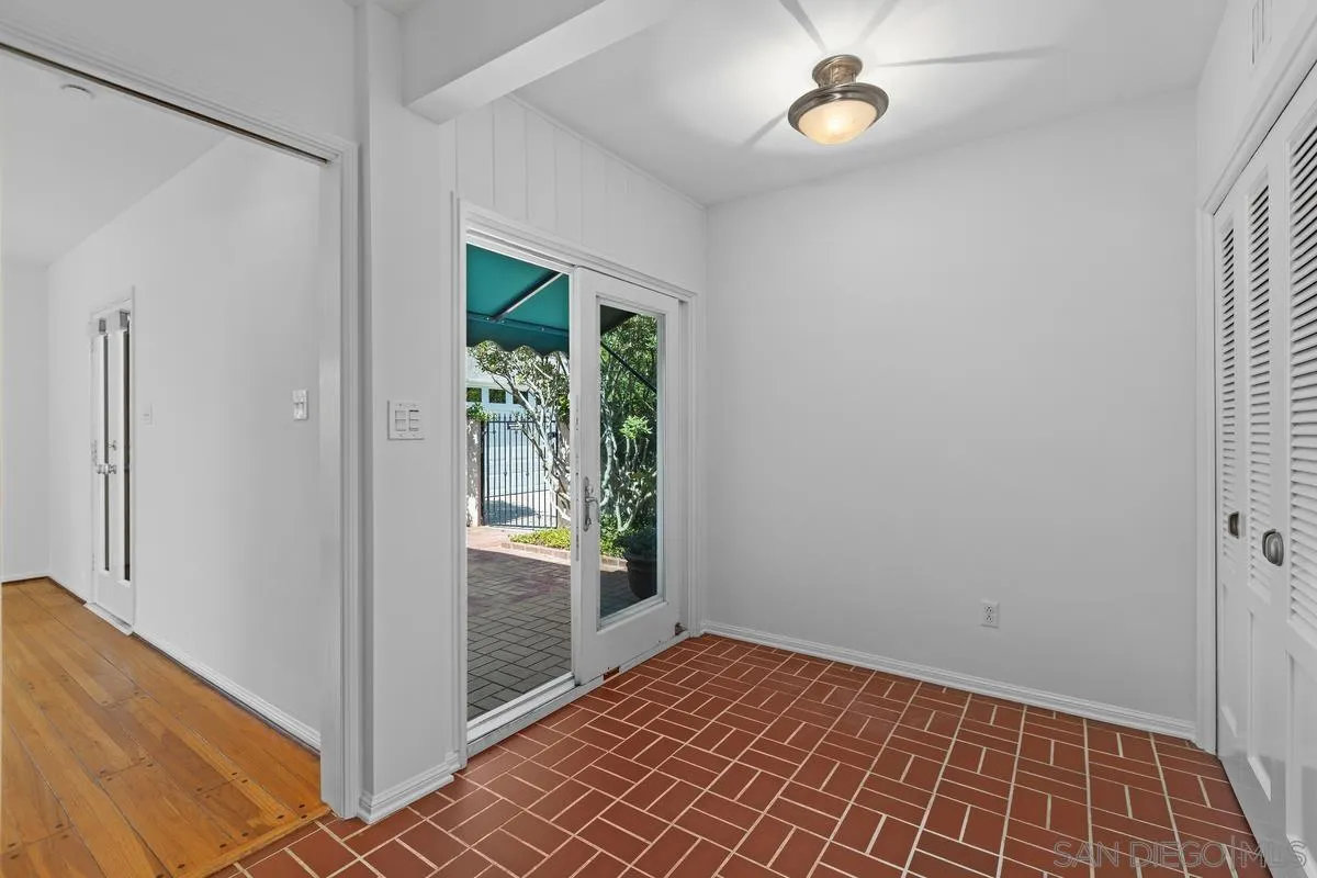 https://cdn.realtyfeed.com/cdn/127/250036882/fa50aecc21bb12949cb09a7d6f089499.webp