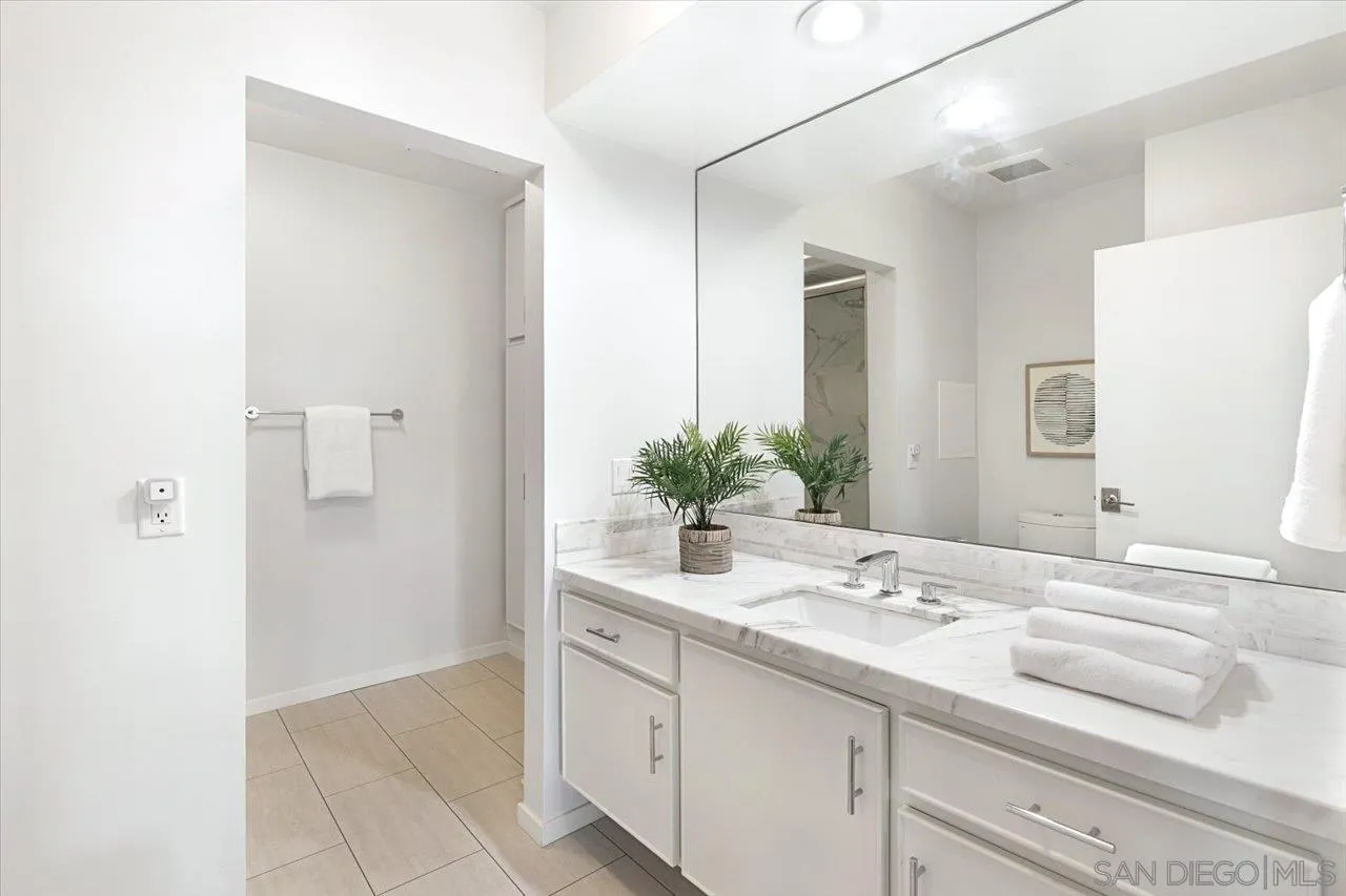 https://cdn.realtyfeed.com/cdn/127/250036883/52da5c3aff611f84534c43adea2caaa9.webp