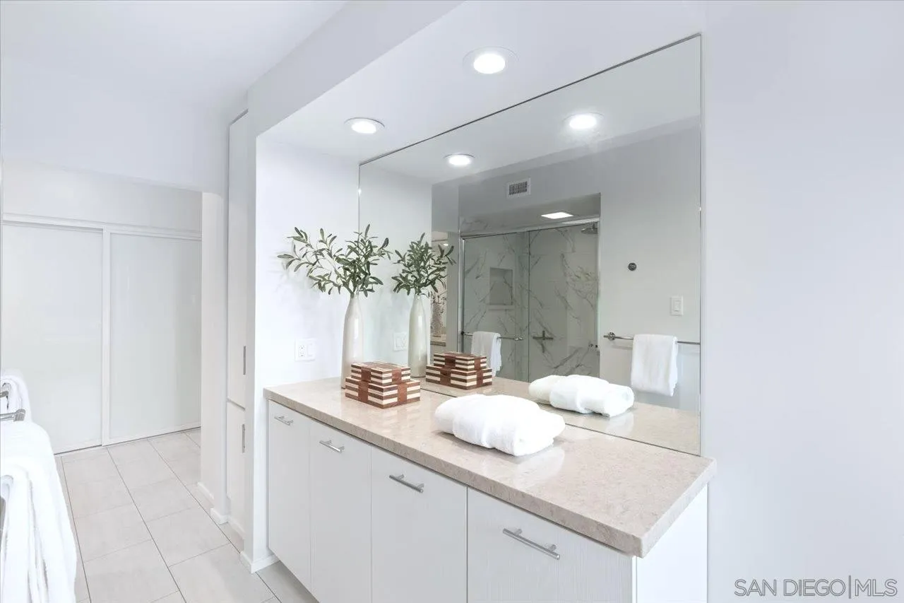 https://cdn.realtyfeed.com/cdn/127/250036883/af66afb2e60f8646b34e301dbc28206e.webp