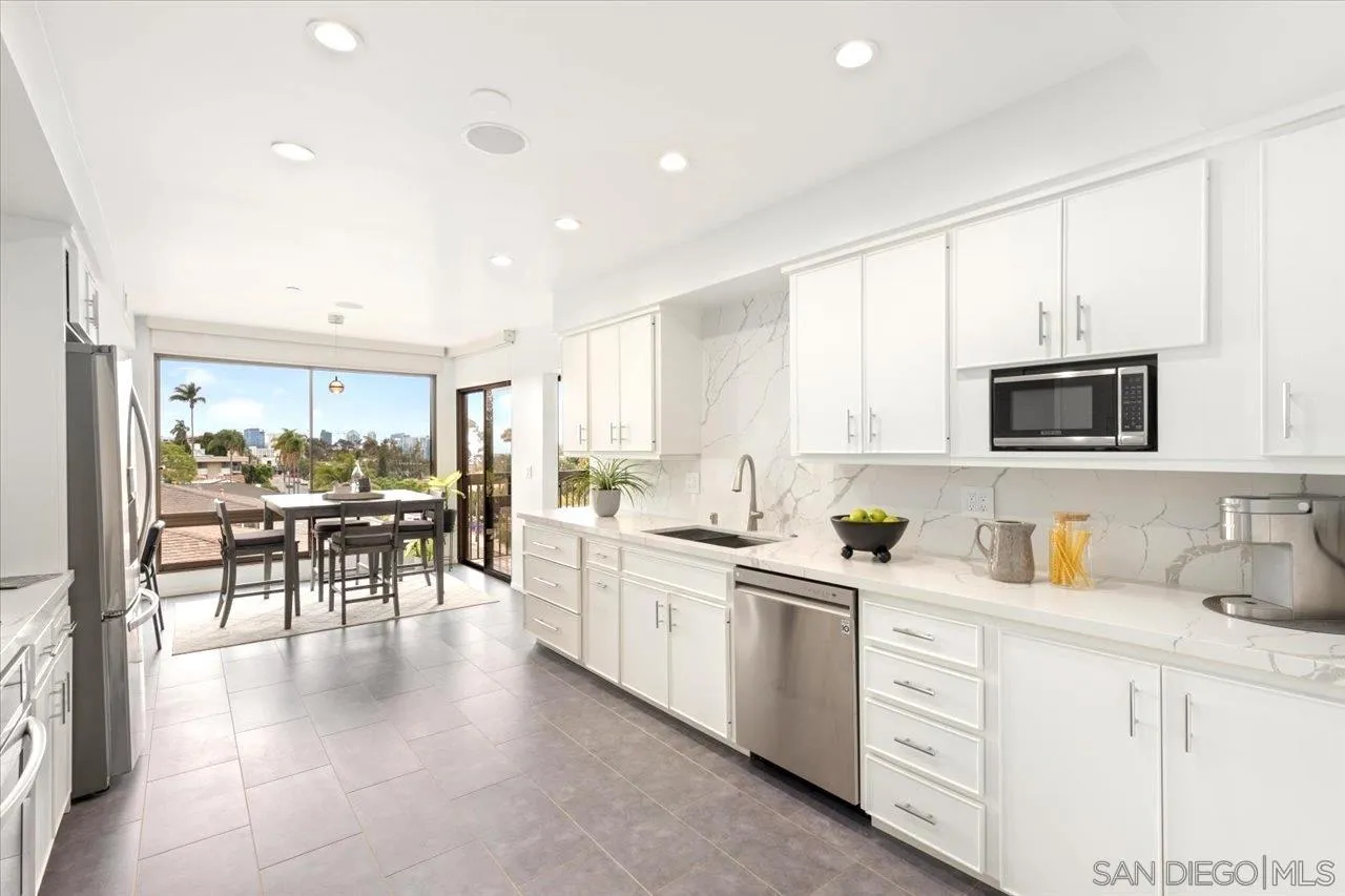https://cdn.realtyfeed.com/cdn/127/250036883/e39eafe214f88ed8cc11102df9200f9e.webp