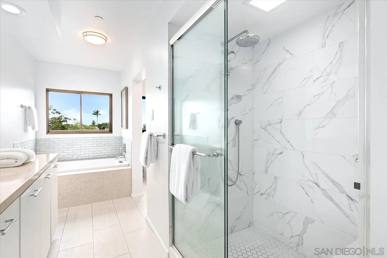 https://cdn.realtyfeed.com/cdn/127/250036883/e4a98b6ba79c61e1b87ea1fbe3f331b6.webp