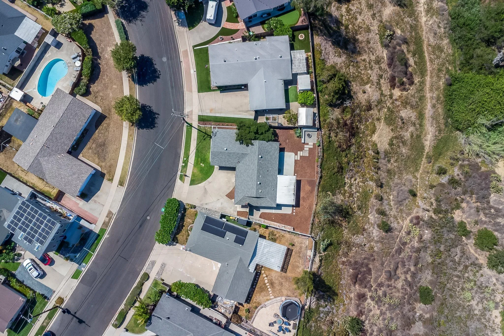 https://cdn.realtyfeed.com/cdn/127/250036888/c71807367fe3c825907e12a3304da25b.webp