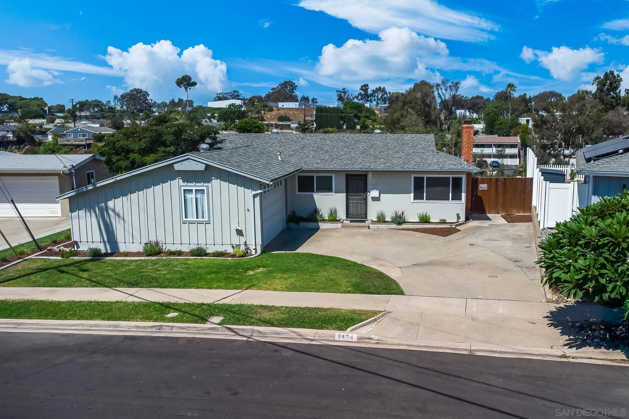 https://cdn.realtyfeed.com/cdn/127/250036888/fca6f2efc3bdb9be33bc11f6b6389305.webp
