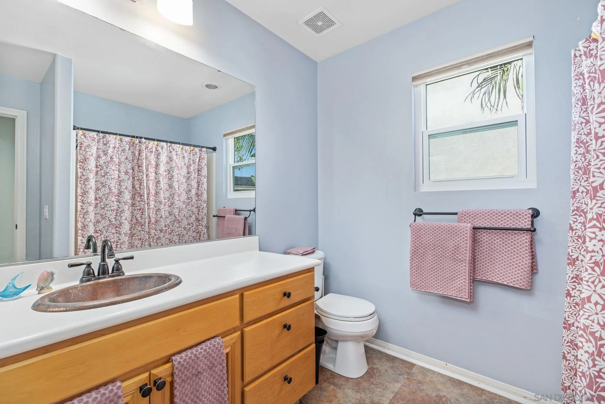 https://cdn.realtyfeed.com/cdn/127/250036891/72688482024f5840f73ddd771d76d2ca.webp