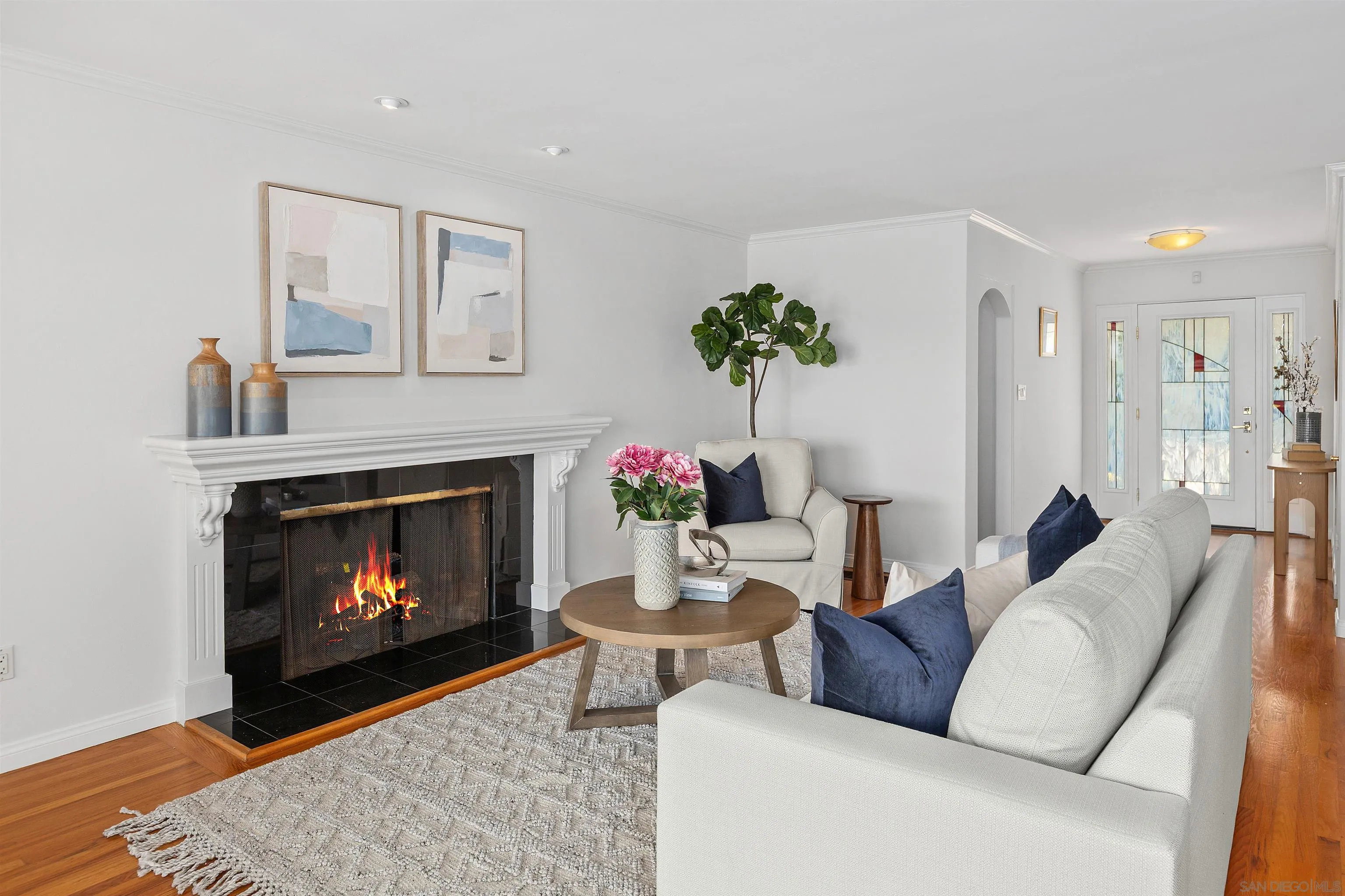 https://cdn.realtyfeed.com/cdn/127/250036892/cd14b5f63cca7578560d7c400f718357.webp