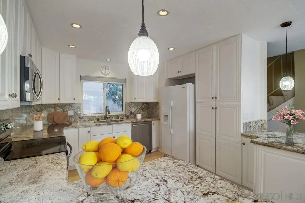 https://cdn.realtyfeed.com/cdn/127/250036893/04de9d9e53eb5e478795b47c2ad82ac3.webp