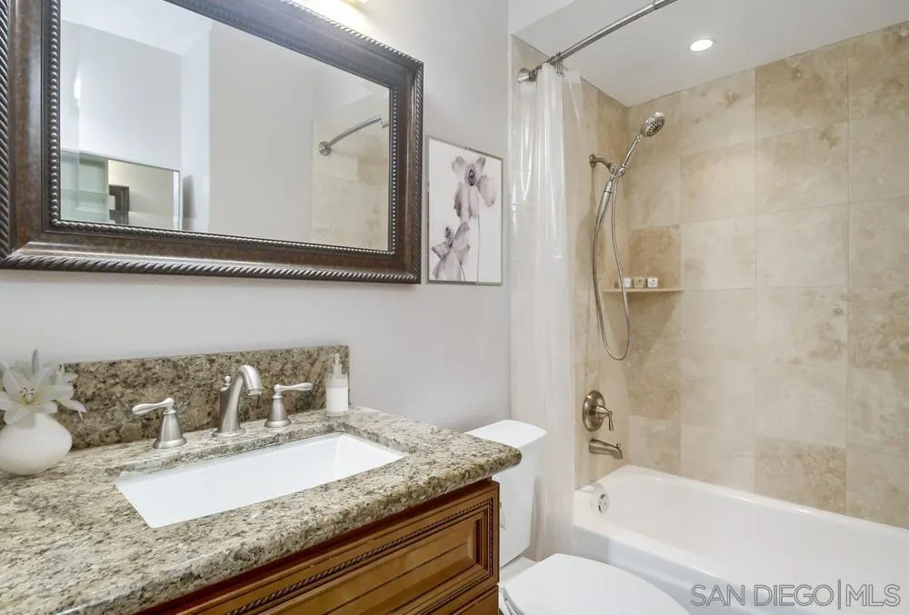 https://cdn.realtyfeed.com/cdn/127/250036893/0687caac89f3c8e5aec2bb66e06a9fb8.webp