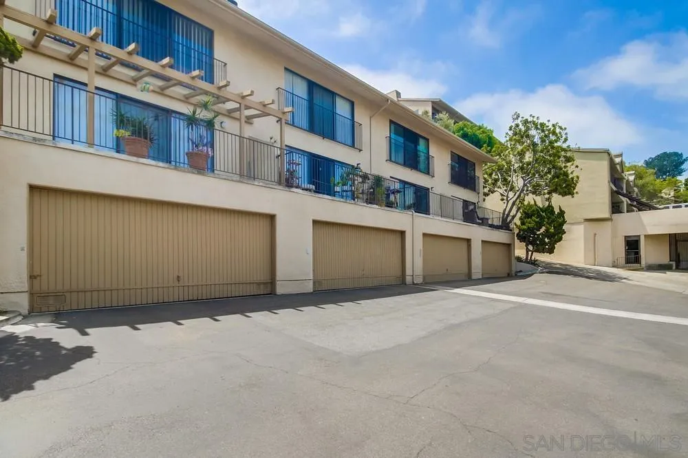 https://cdn.realtyfeed.com/cdn/127/250036893/8963bb585b041ad8ce98828914c9b92a.webp